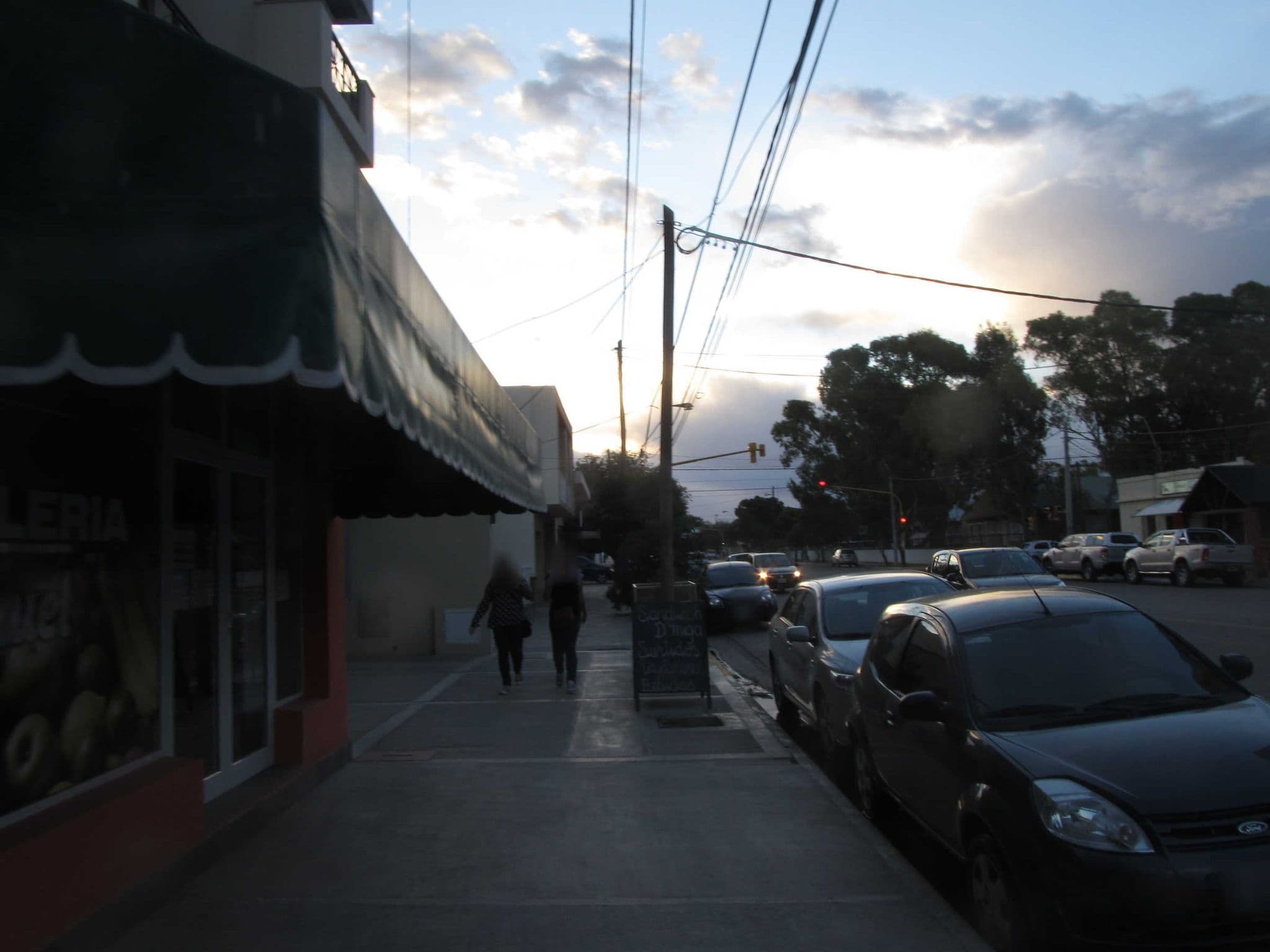 Street view near Las Anemonas Centro, Puerto Madryn — © sk53 (CC BY-SA · Mapillary)