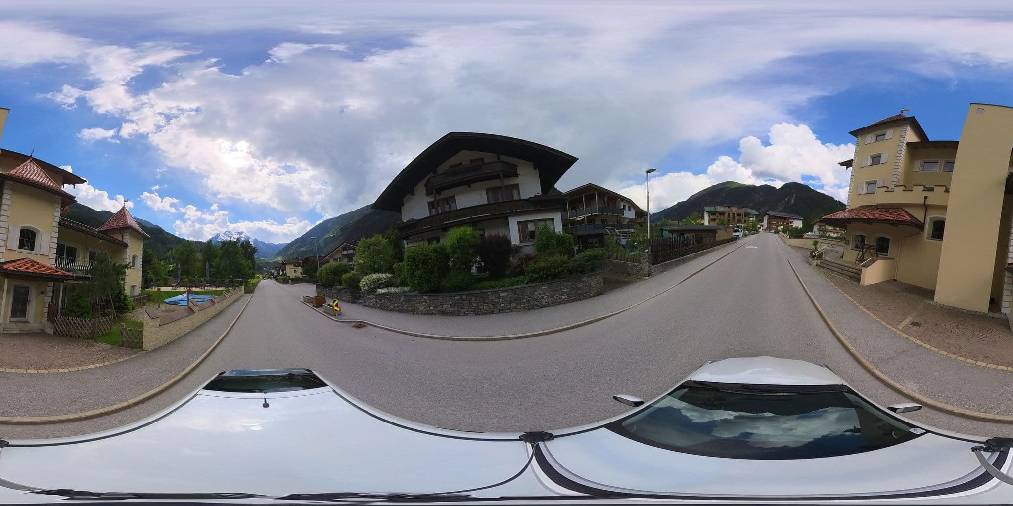 Street view near Hotel Alpenschlössl, Mayrhofen — © osmplus_org (CC BY-SA · Mapillary)
