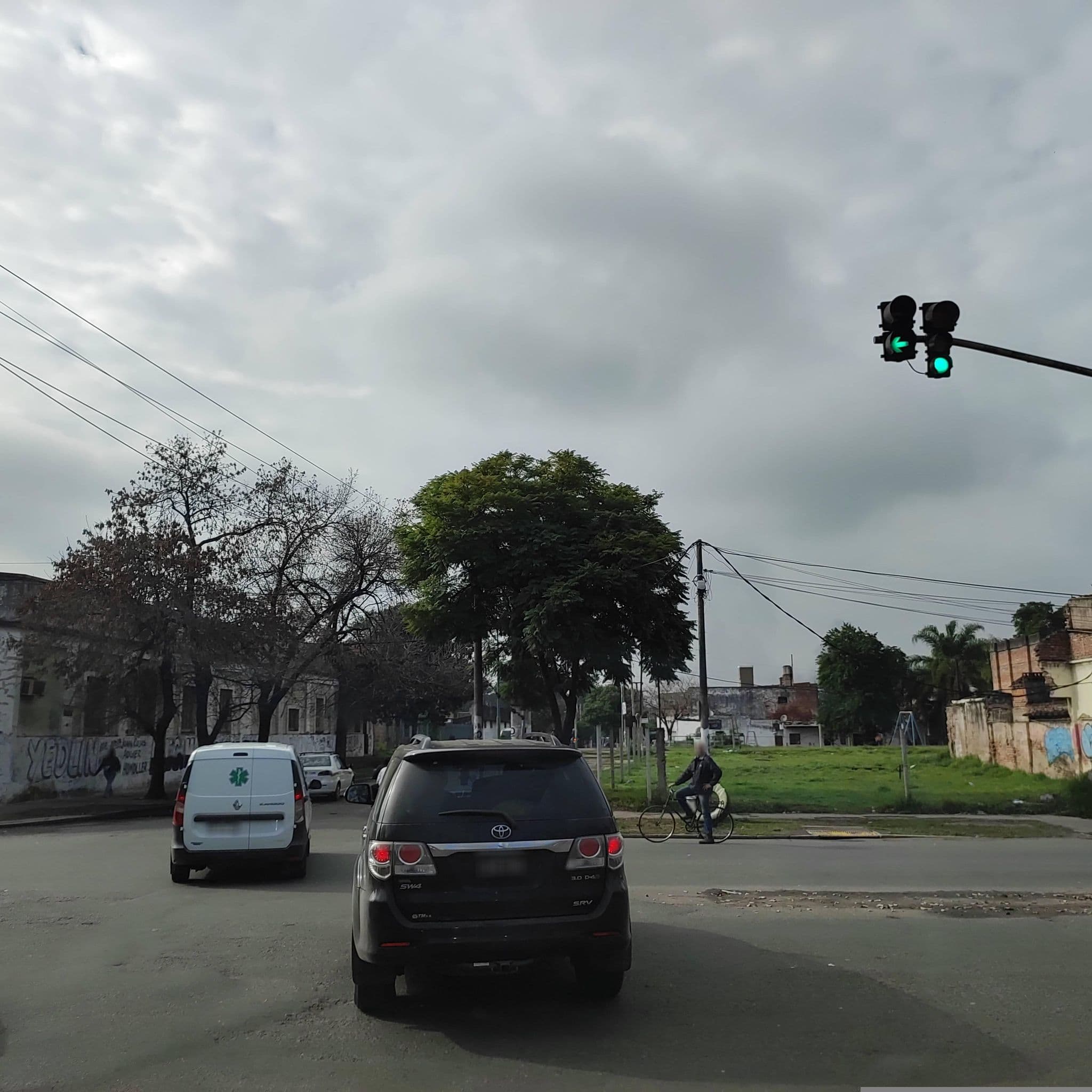 Street view near HOTEL PRESIDENTE, San Miguel de Tucumán — © diegokrein (CC BY-SA · Mapillary)