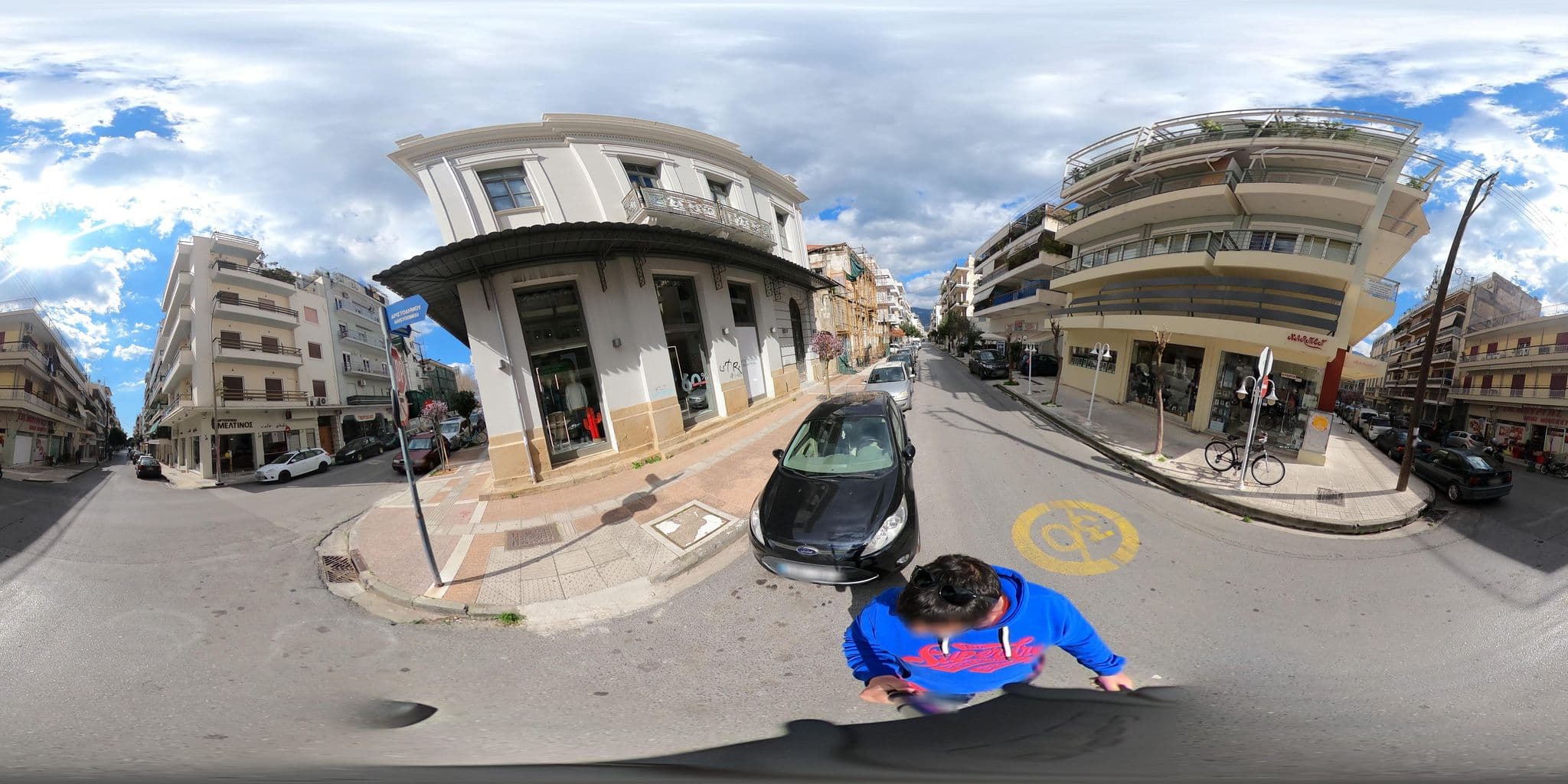 Street view near Eftopia Apartments, Kalamata — © zaf3kala (CC BY-SA · Mapillary)