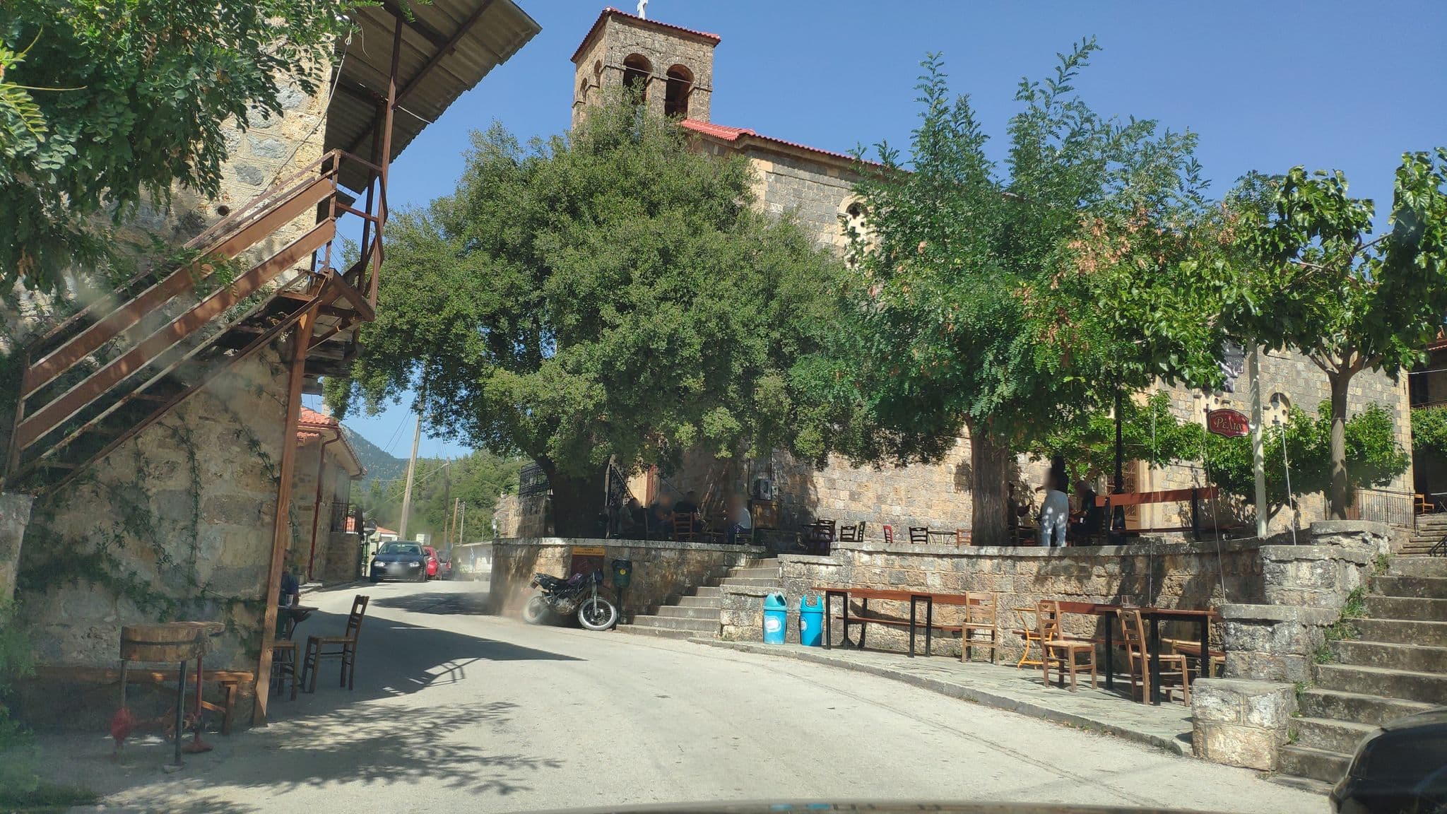 Street view near Ξενώνας Γκούρα, Stymfalía — © pppetros (CC BY-SA · Mapillary)