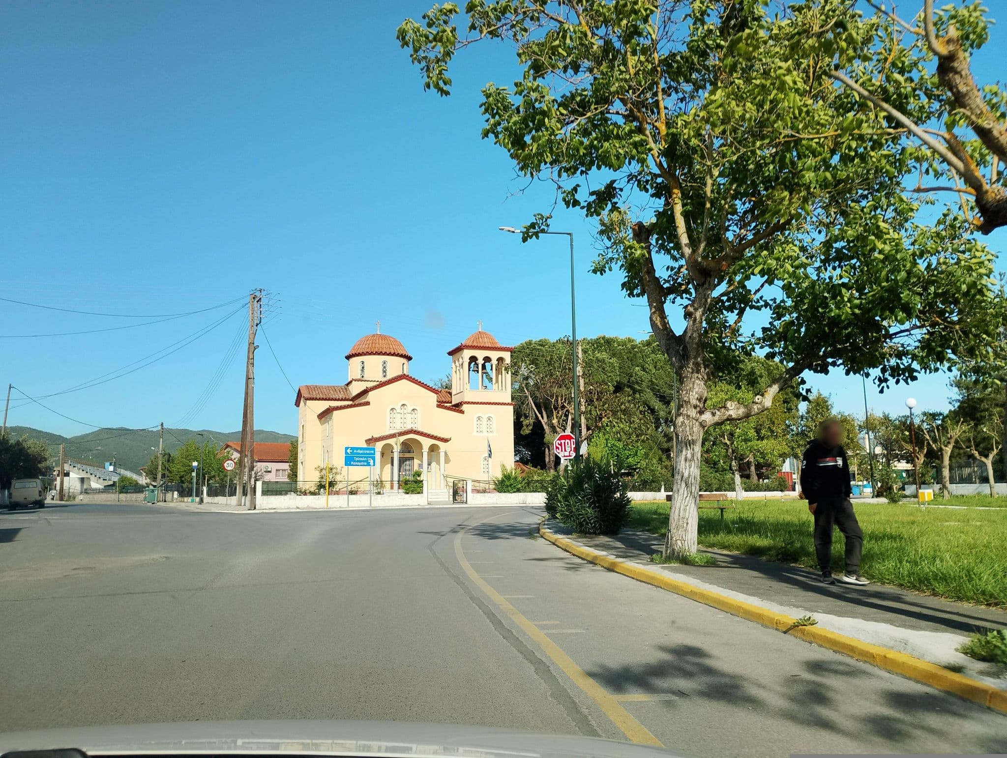 Street view near Hotel Lykaion, Megalópoli — © George_210 (CC BY-SA · Mapillary)