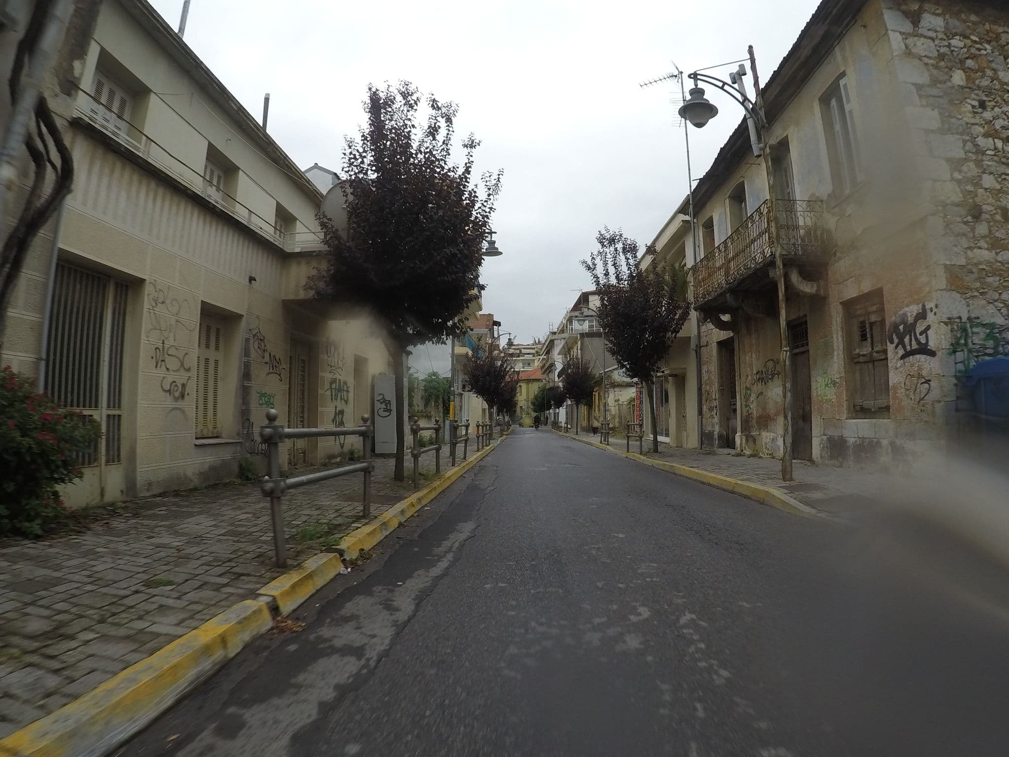 Street view near Σεραγιο Appartments - Αρκαδικη Φιλοξενια Αξτε, Trípoli — © chrisbeddow (CC BY-SA · Mapillary)