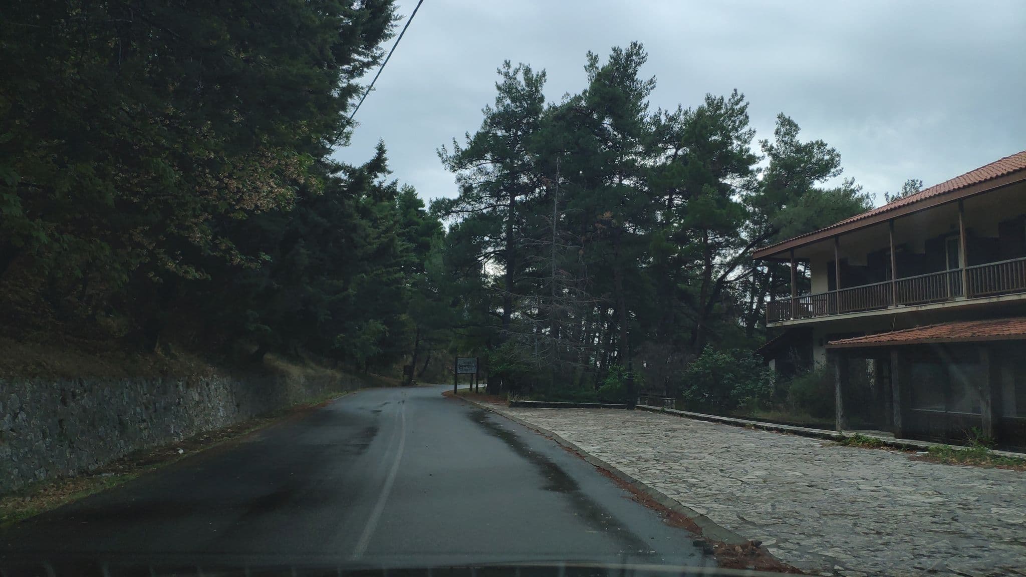 Street view near Ξενοδοχείο Δημητσάνα, Alífeira — © pppetros (CC BY-SA · Mapillary)