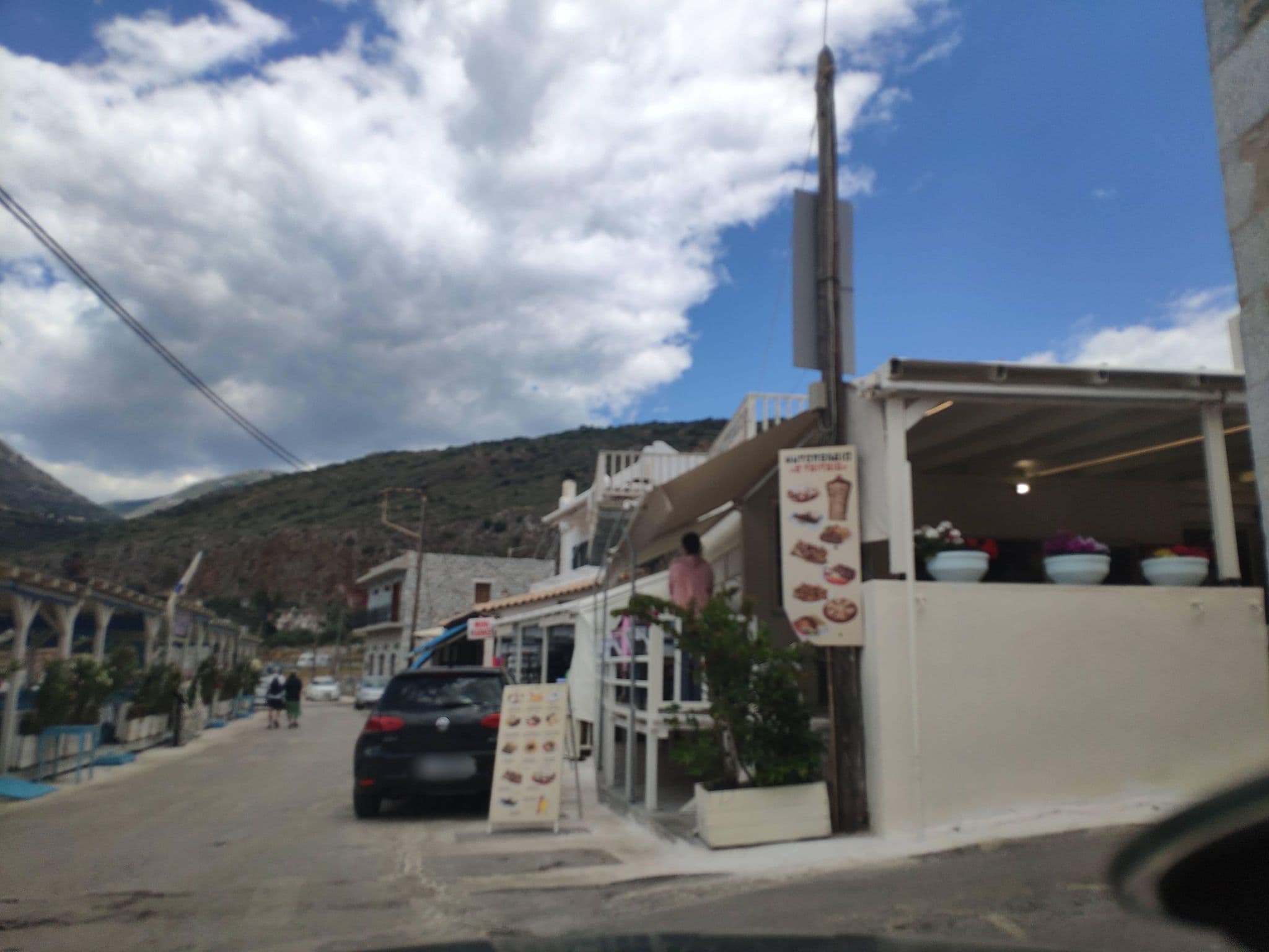 Street view near Elezar Apartments, Oítilon — © pppetros (CC BY-SA · Mapillary)