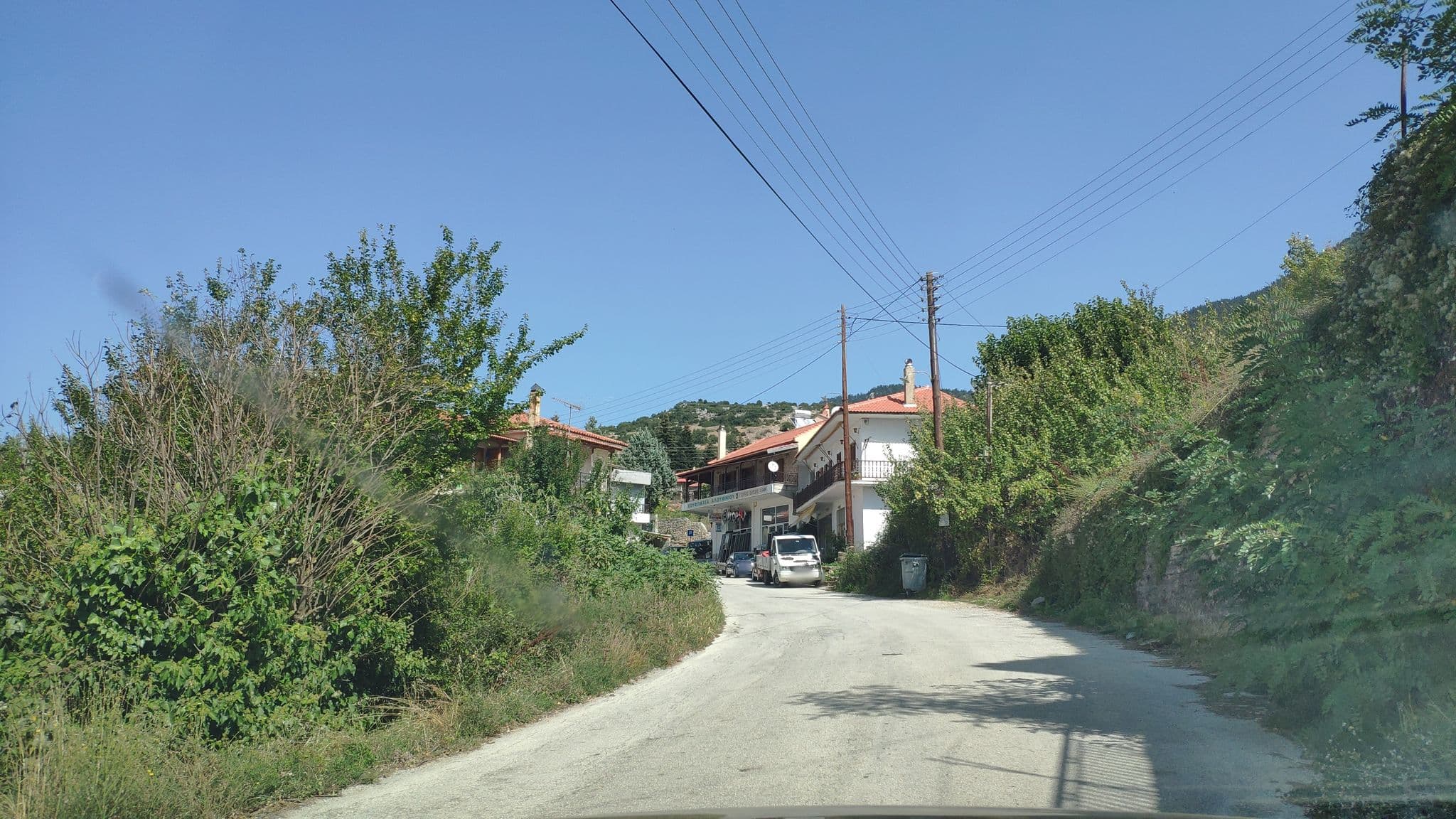 Street view near Σεμέλη Παραδοσιακός Ξενώνας, Stymfalía — © pppetros (CC BY-SA · Mapillary)