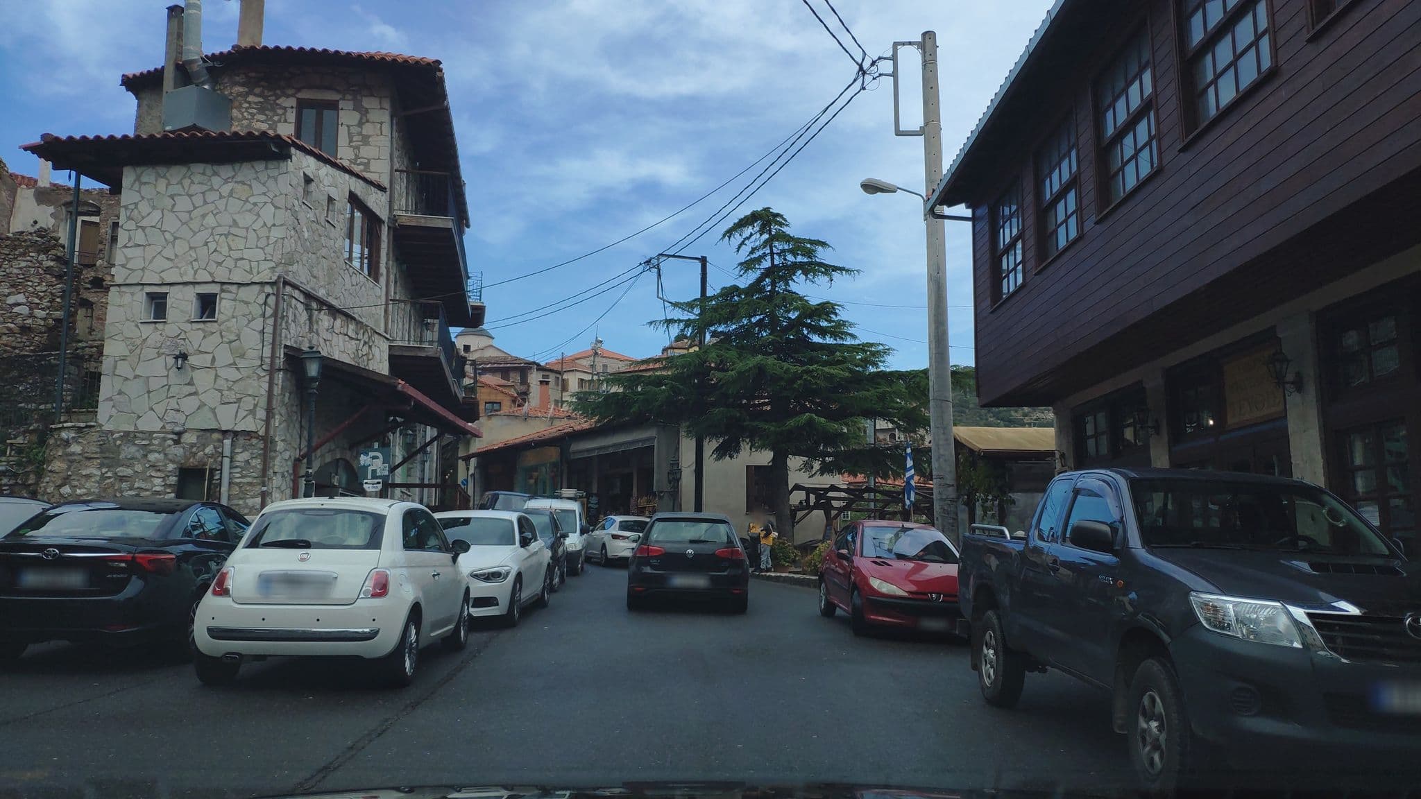 Street view near Ξενώνας Αμανίτες, Trópaia — © pppetros (CC BY-SA · Mapillary)