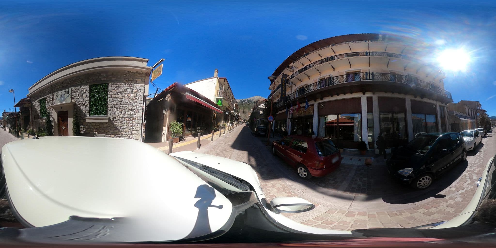 Street view near Elvetia Hotel, Karpenísi — © efikour (CC BY-SA · Mapillary)