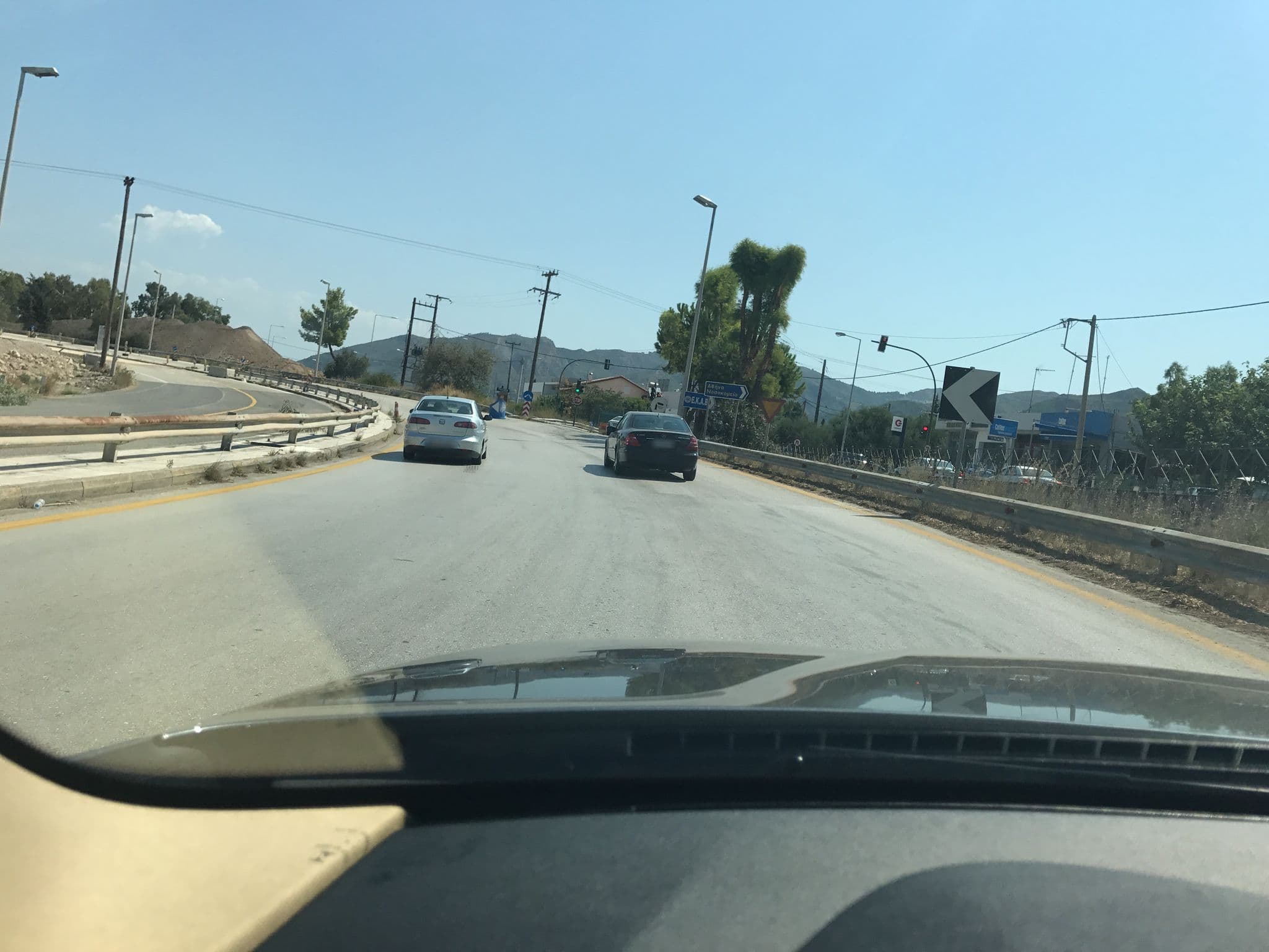 Street view near Καλλιρροη, Río — © xaris1980 (CC BY-SA · Mapillary)
