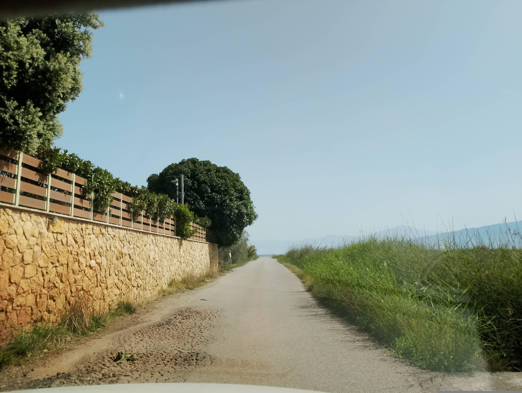 Street view near Κτήμα Χιλιαδού, Efpálio — © George_210 (CC BY-SA · Mapillary)