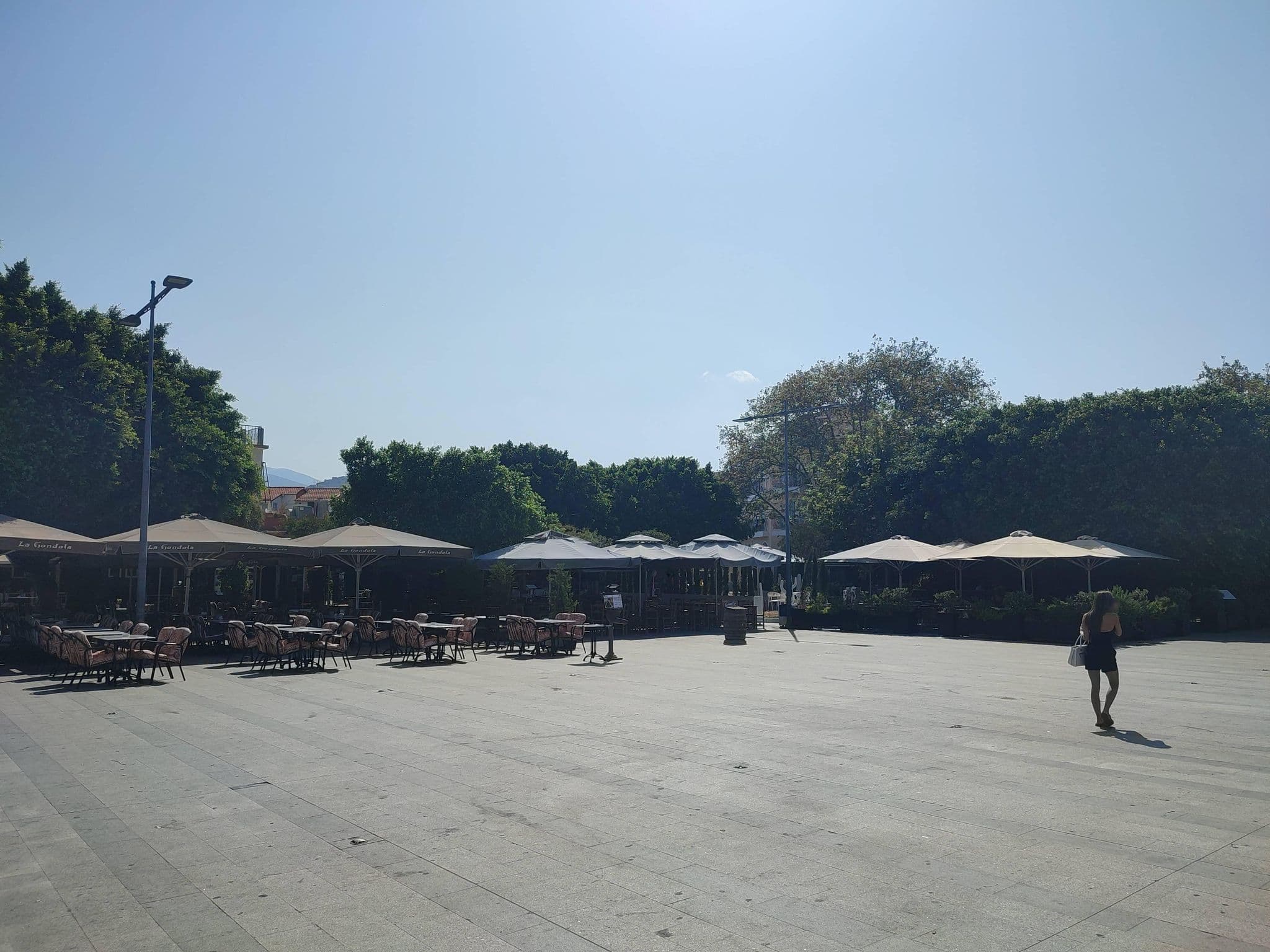 Street view near Aenos Hotel, Argostólion — © Triantafyllos_F20 (CC BY-SA · Mapillary)