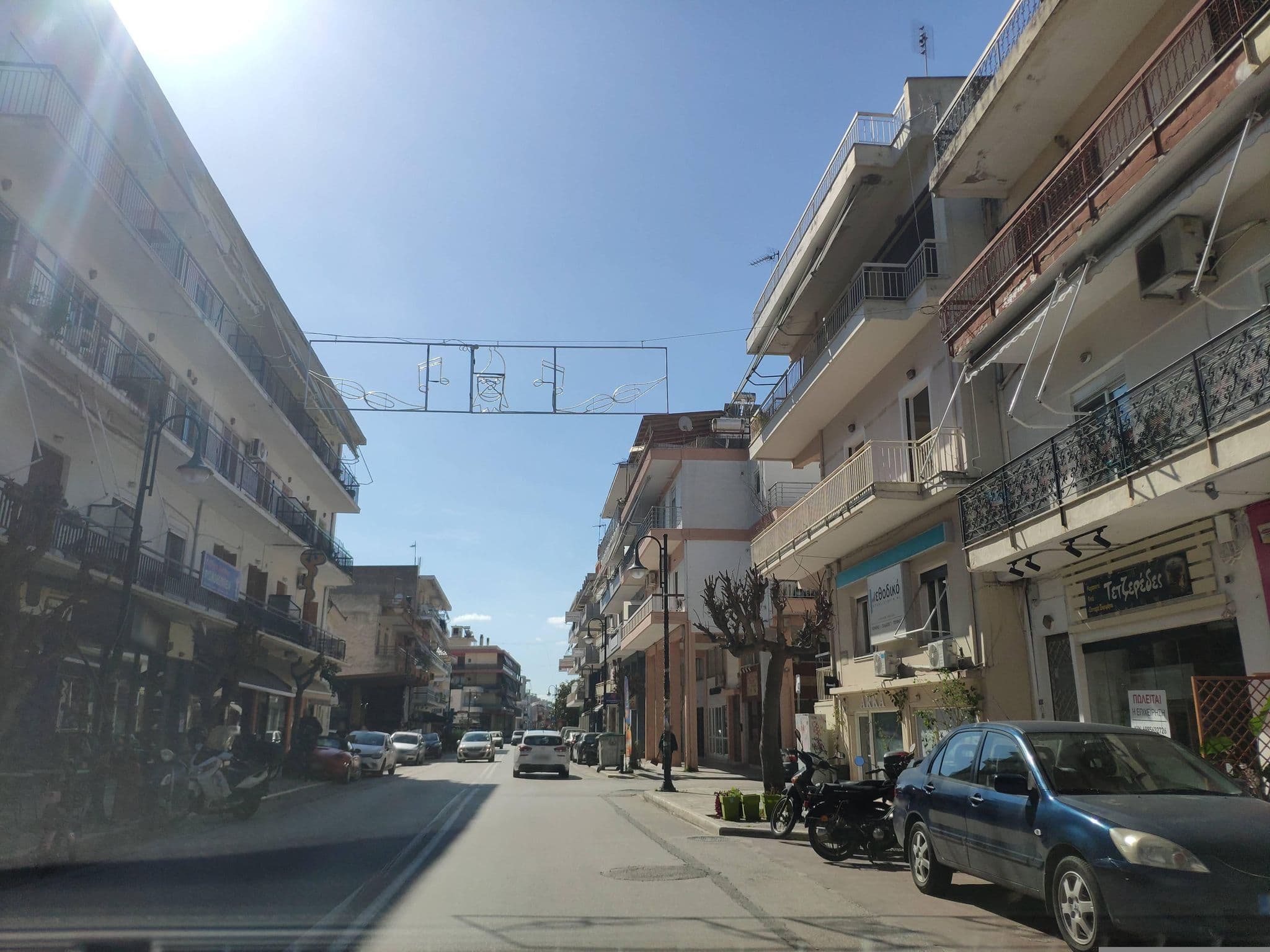 Street view near Urania Hotel, Préveza — © pppetros (CC BY-SA · Mapillary)