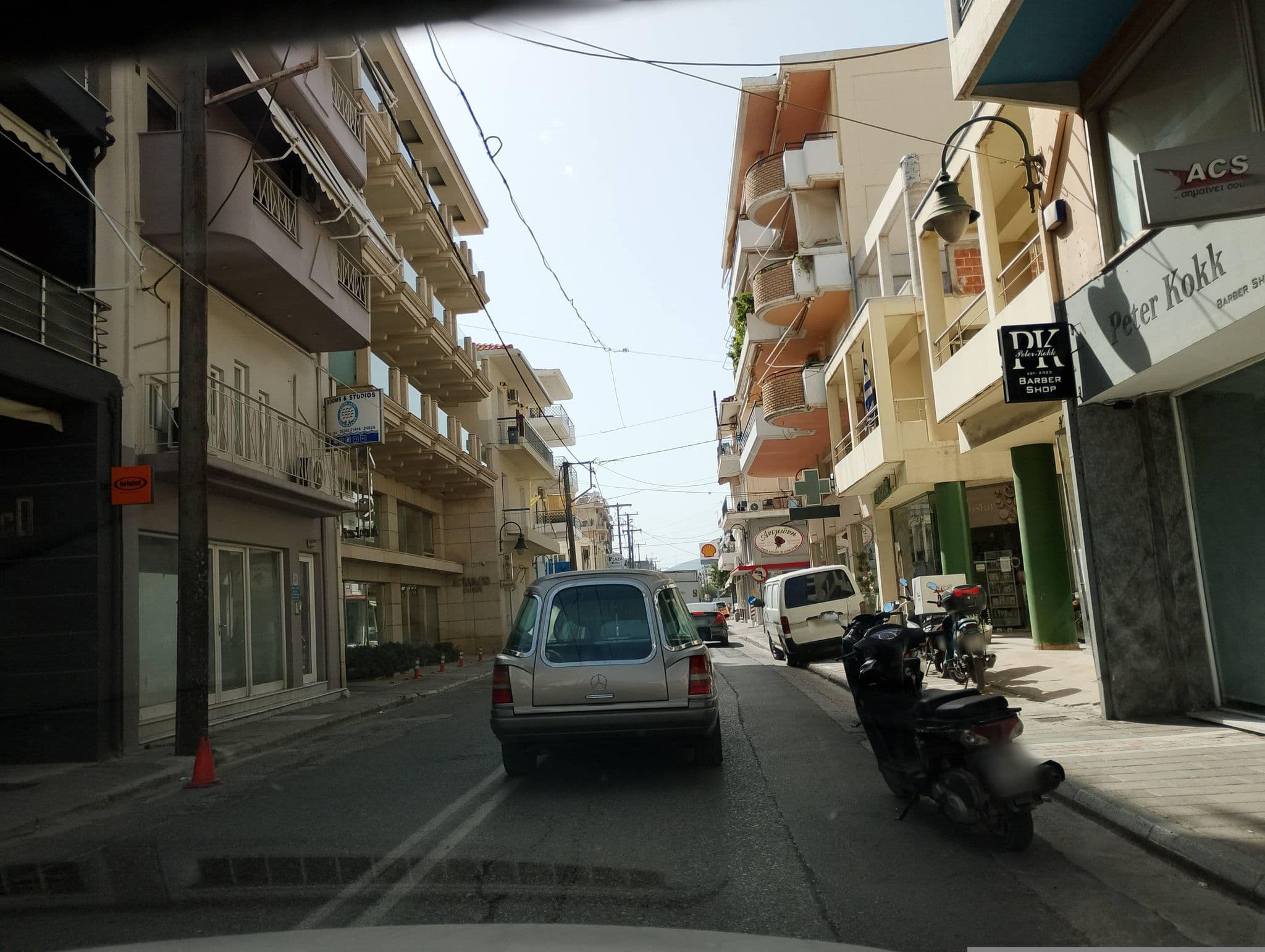 Street view near Χρυση Ακτη - Ταραβηρασ Γ Ελευθεριοσ, Náfpaktos — © George_210 (CC BY-SA · Mapillary)