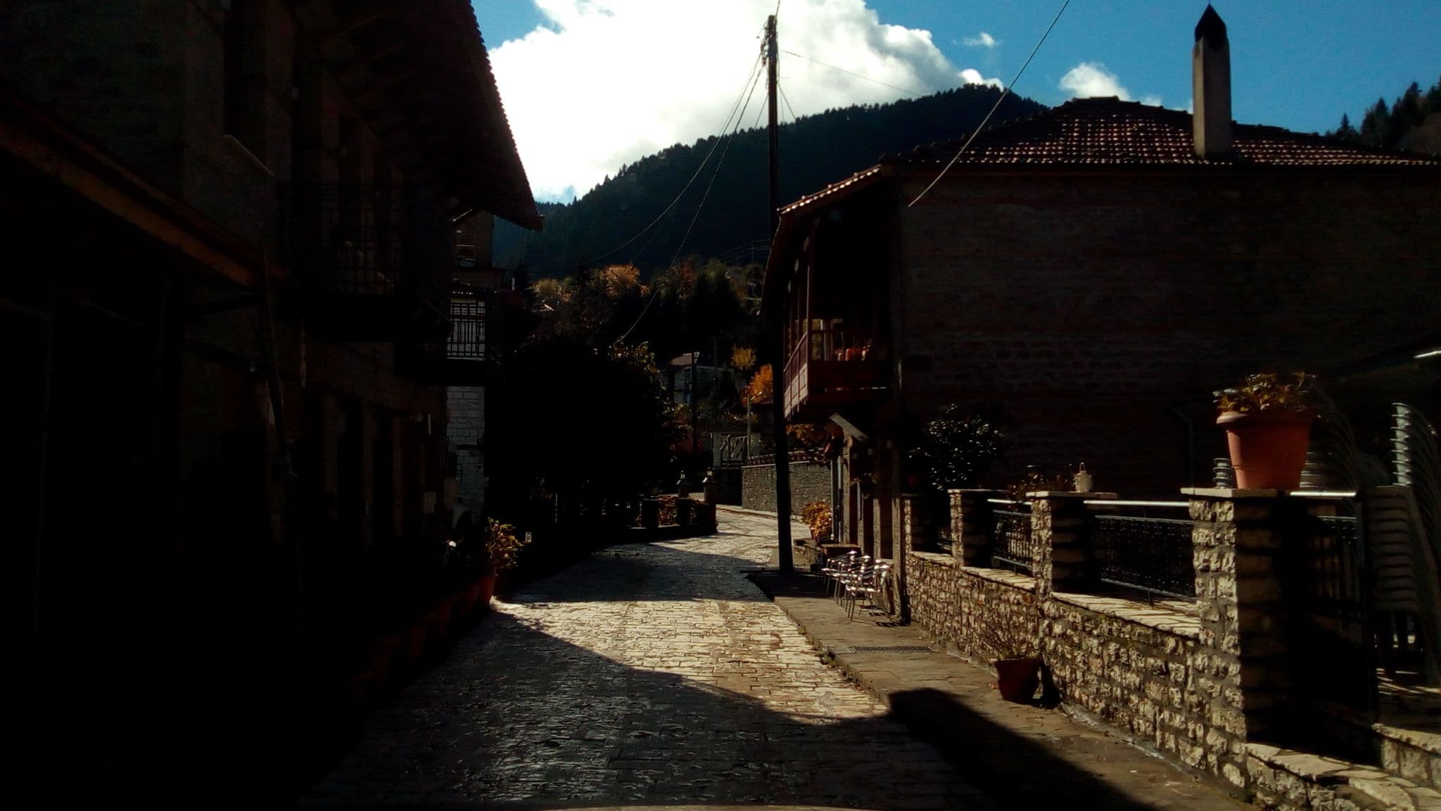 Street view near Matos Rooms, Efpálio — © nafpaktia (CC BY-SA · Mapillary)