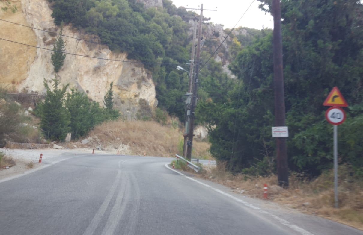 Street view near Green Hill, Lefkáda — © samsam7575 (CC BY-SA · Mapillary)