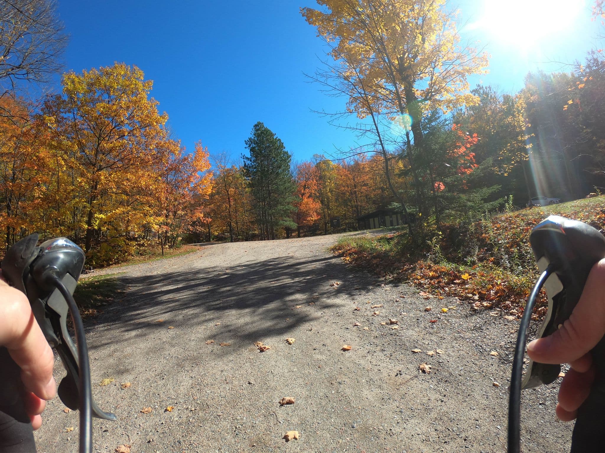 Street view near Lac Philippe, Constance Bay — © zzptichka (CC BY-SA · Mapillary)