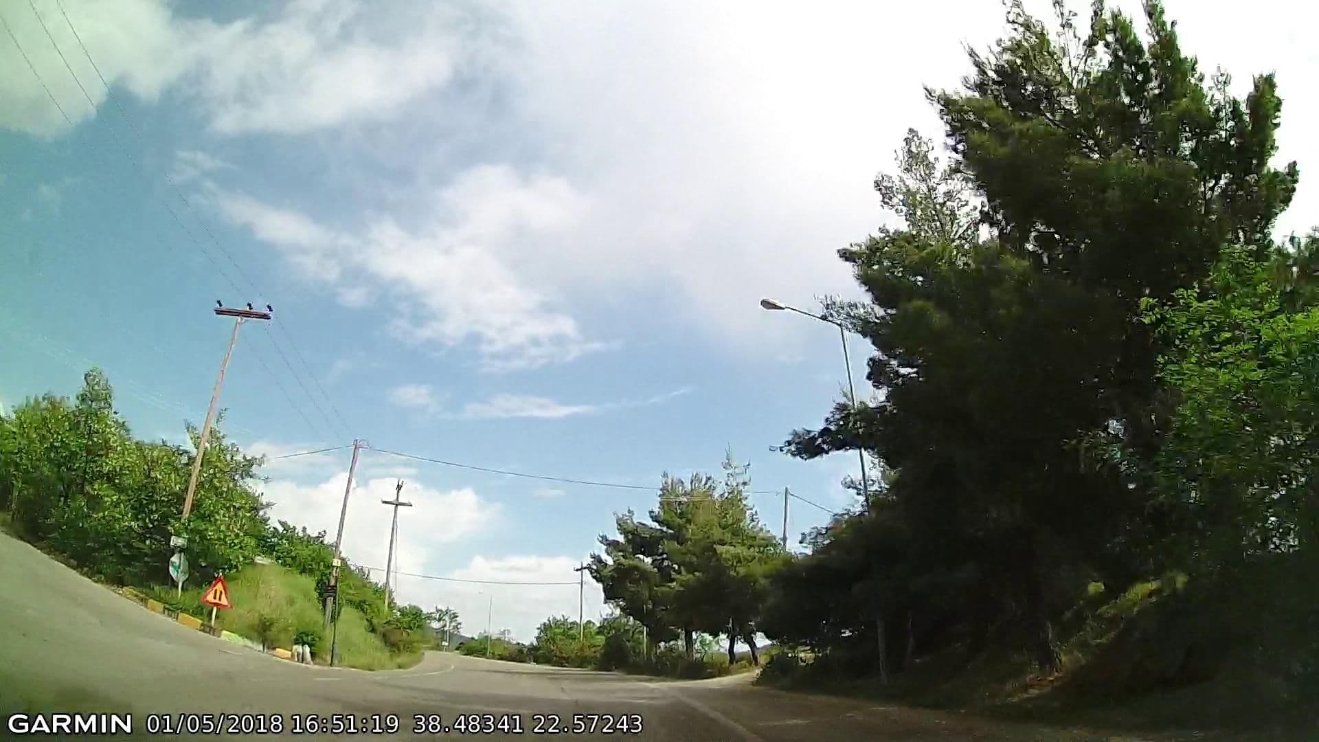 Street view near ELLINON THEA, Aráchova — © pppetros (CC BY-SA · Mapillary)