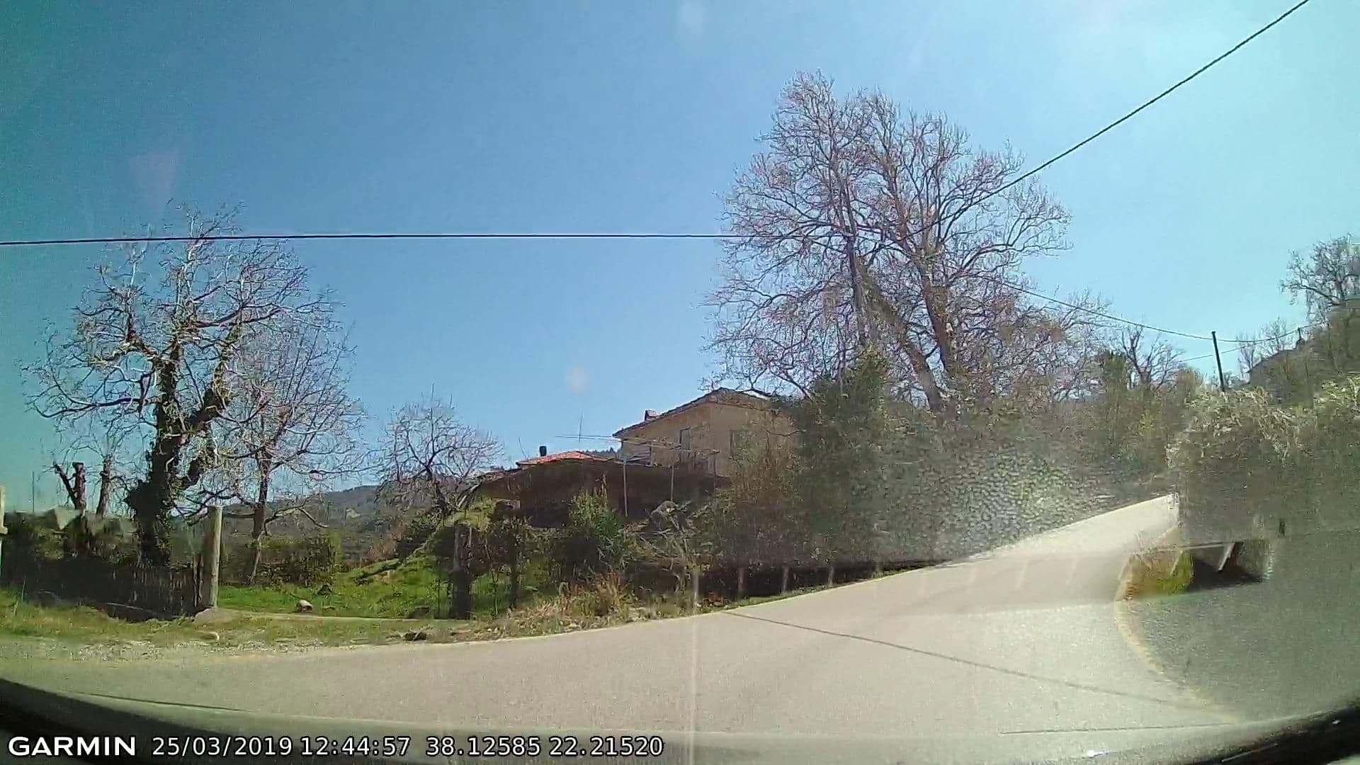 Street view near Αγρόκτημα Φωκαέων - Cherryland, Diakoptó — © pppetros (CC BY-SA · Mapillary)