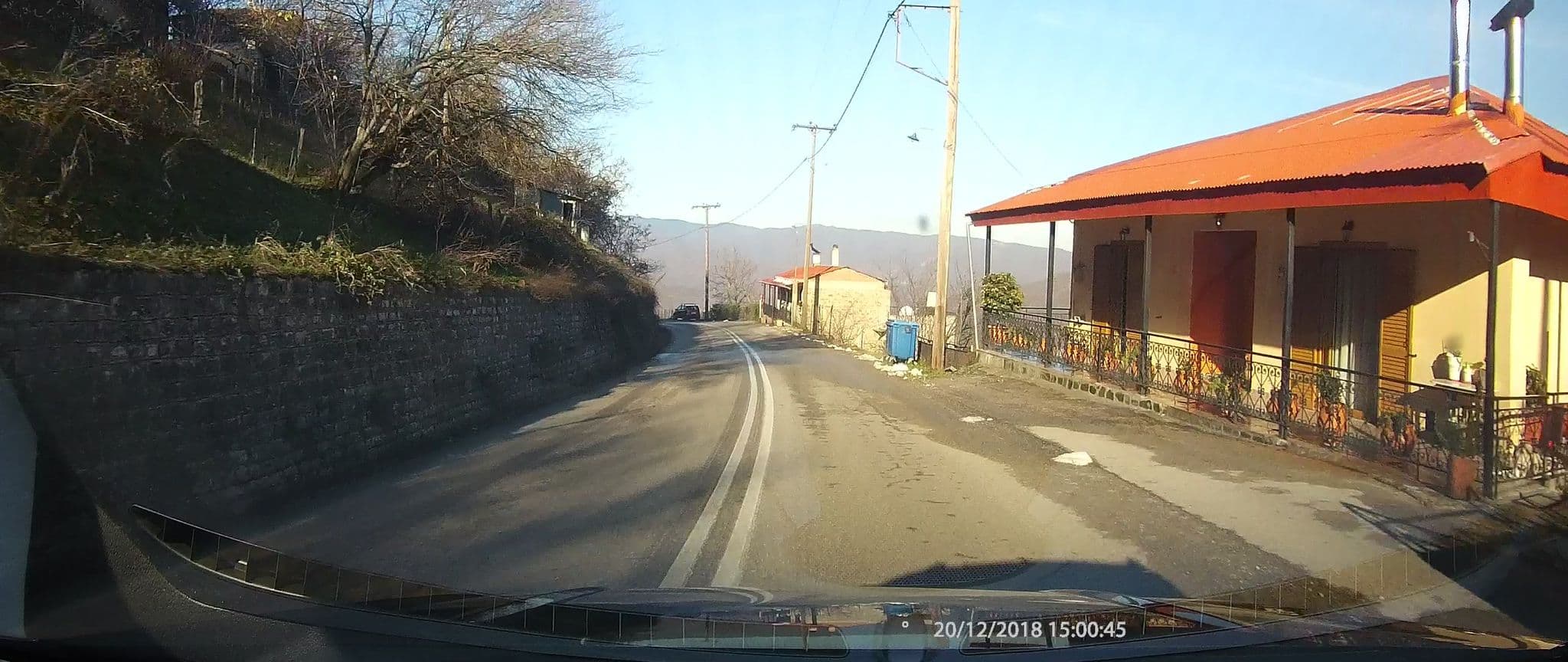 Street view near Παραδοσιακός ξενώνας "Ο Τυμφρηστός", Karpenísi — © healixx (CC BY-SA · Mapillary)