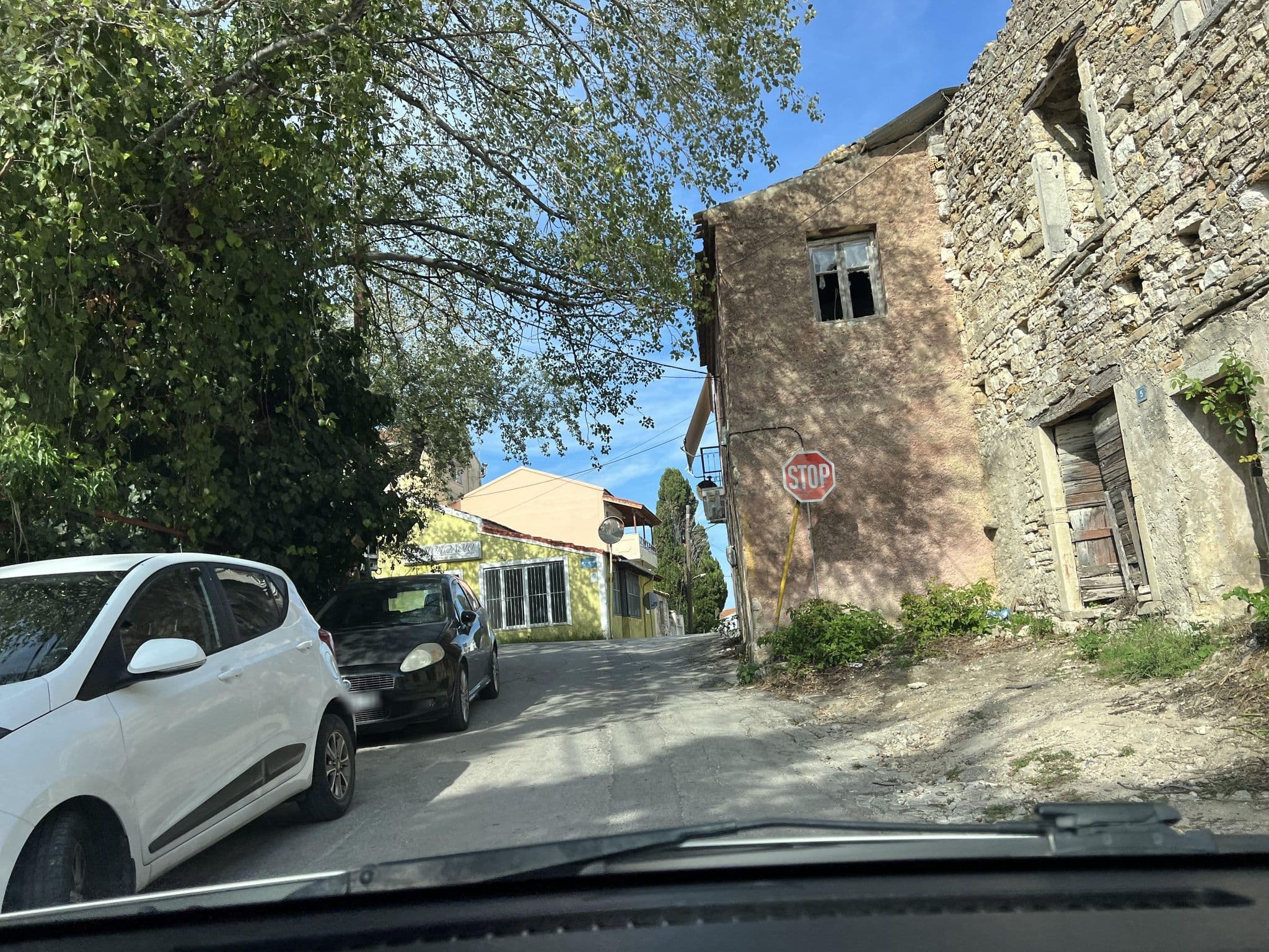 Street view near Aurora Hotel, Lefkímmi — © VMConsulting (CC BY-SA · Mapillary)