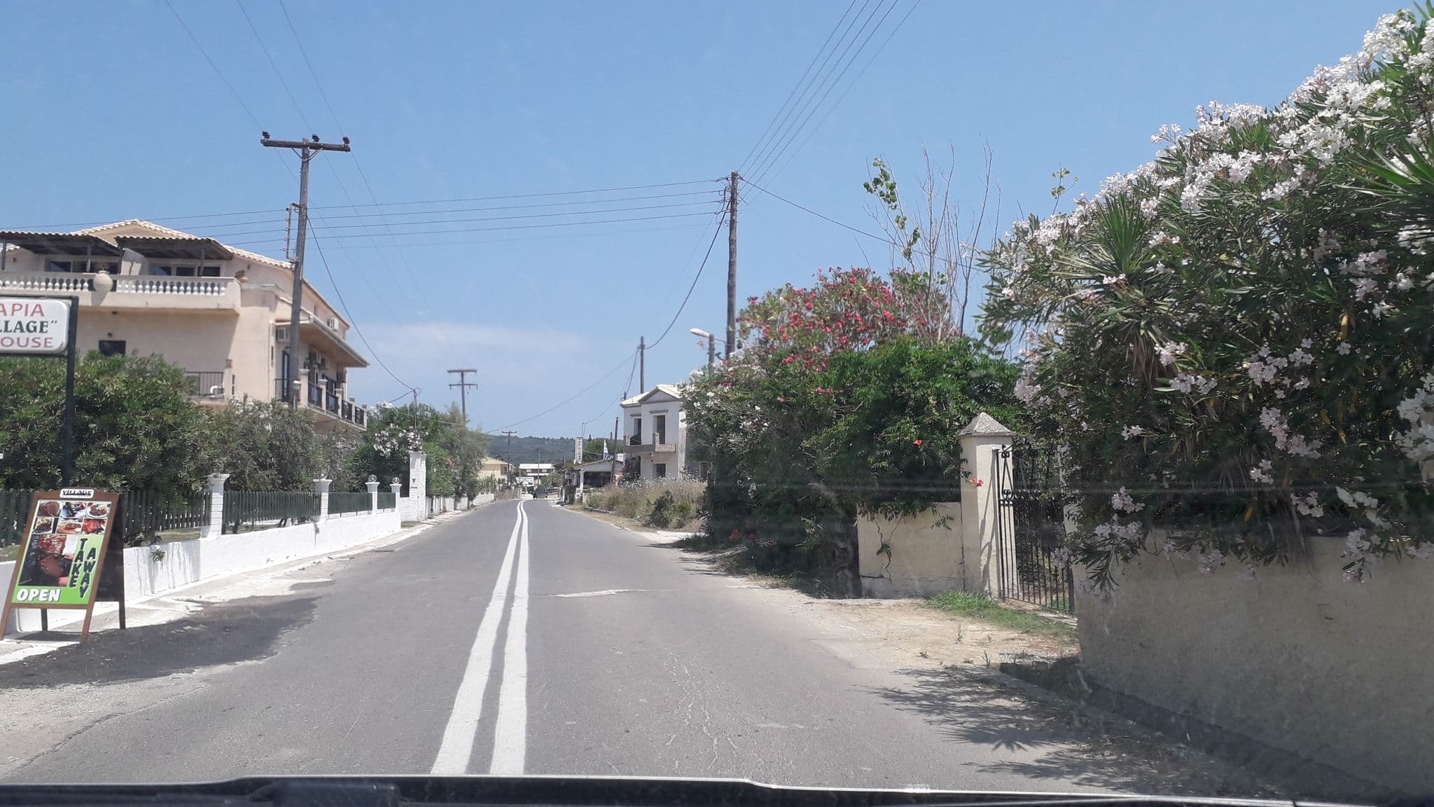 Street view near Villa Irene, Perivóli — © dli (CC BY-SA · Mapillary)