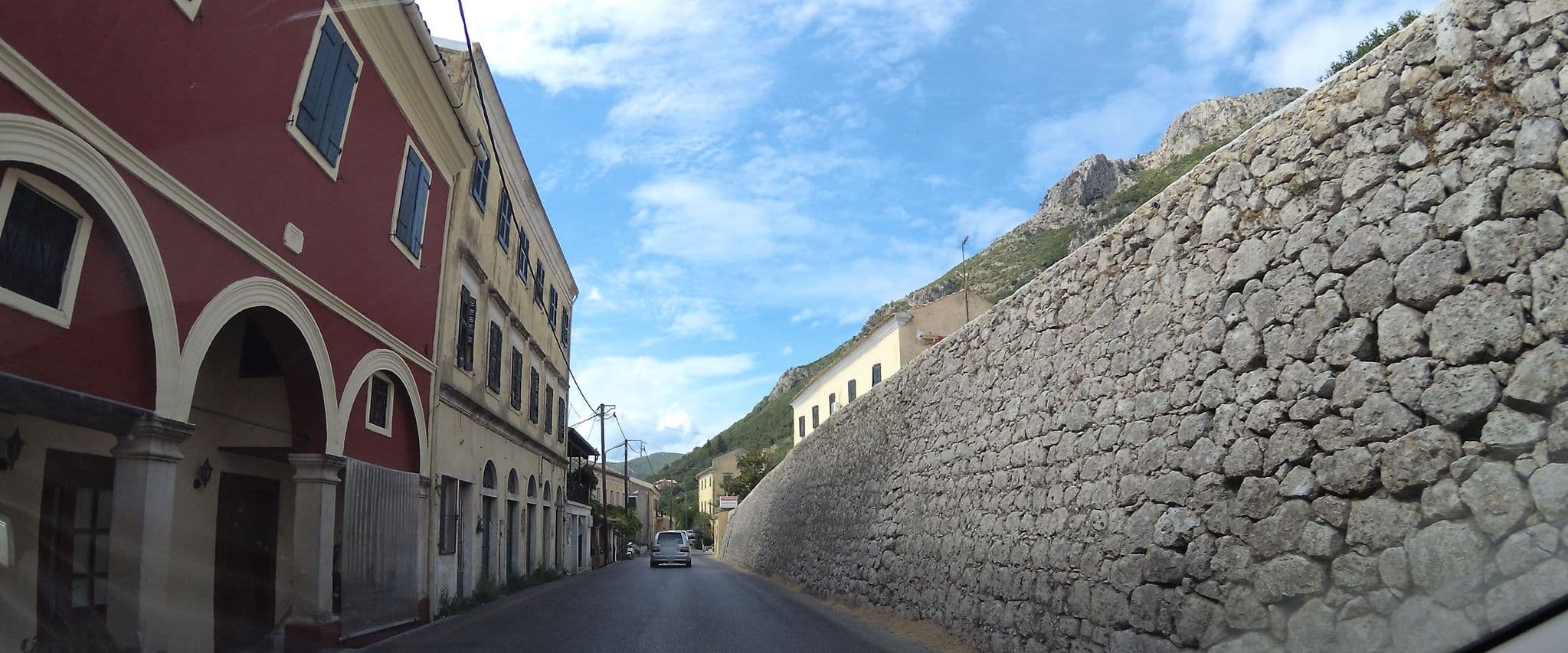 Street view near Costas Golden Beach Hotel - Κουρκουλοσ Δ, Nýmfes — © teddy73 (CC BY-SA · Mapillary)