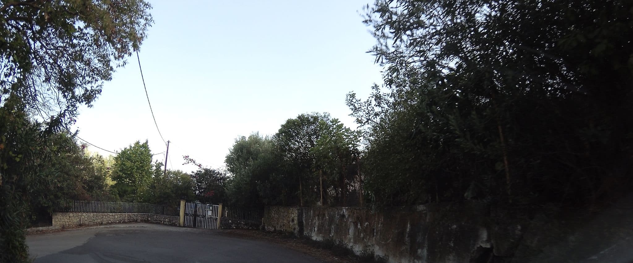 Street view near Tomazos Fay’s House, Kynopiástes — © teddy73 (CC BY-SA · Mapillary)