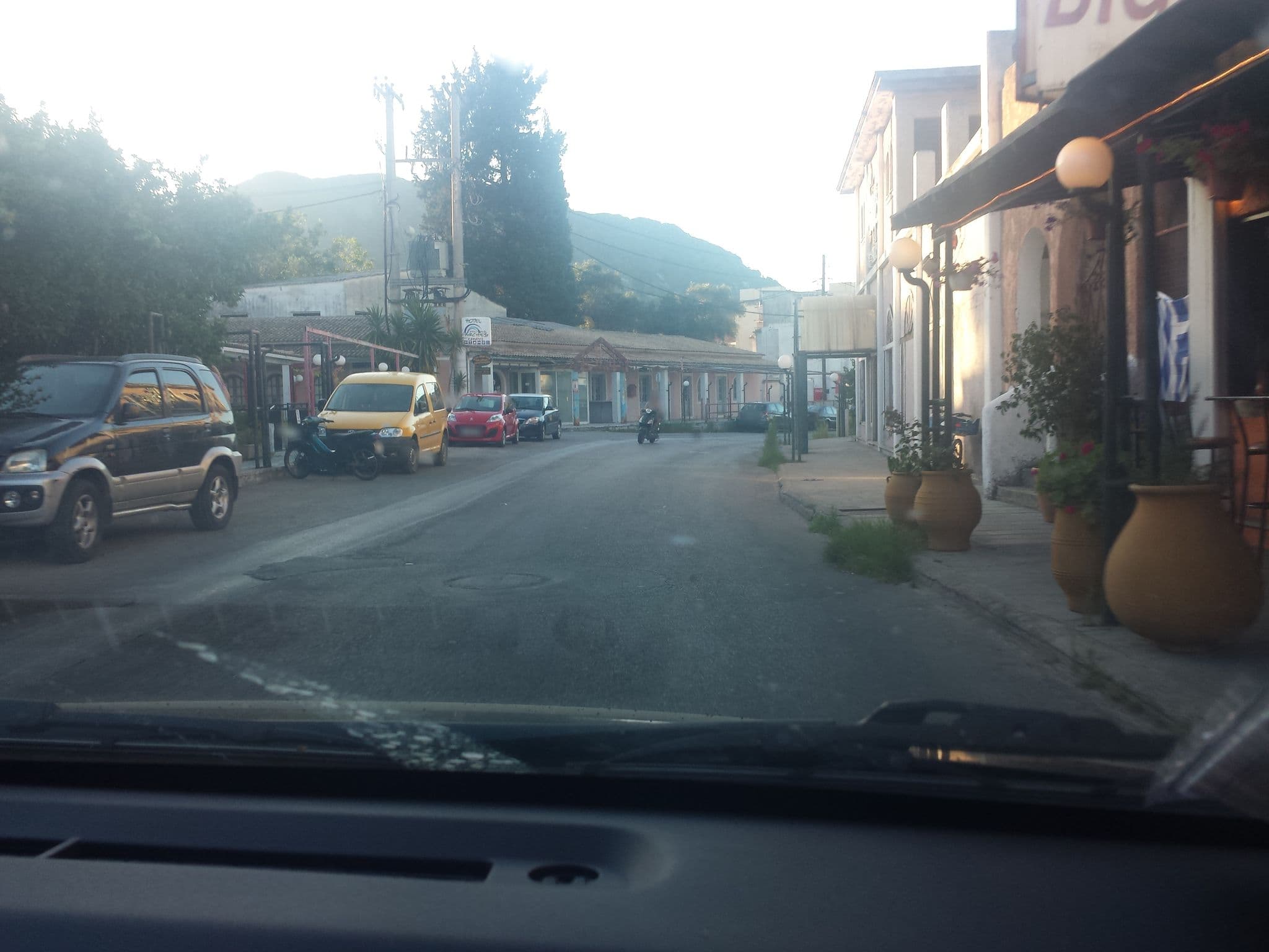 Street view near Ξενοδοχειο Corfu Maris, Kynopiástes — © fredrik (CC BY-SA · Mapillary)