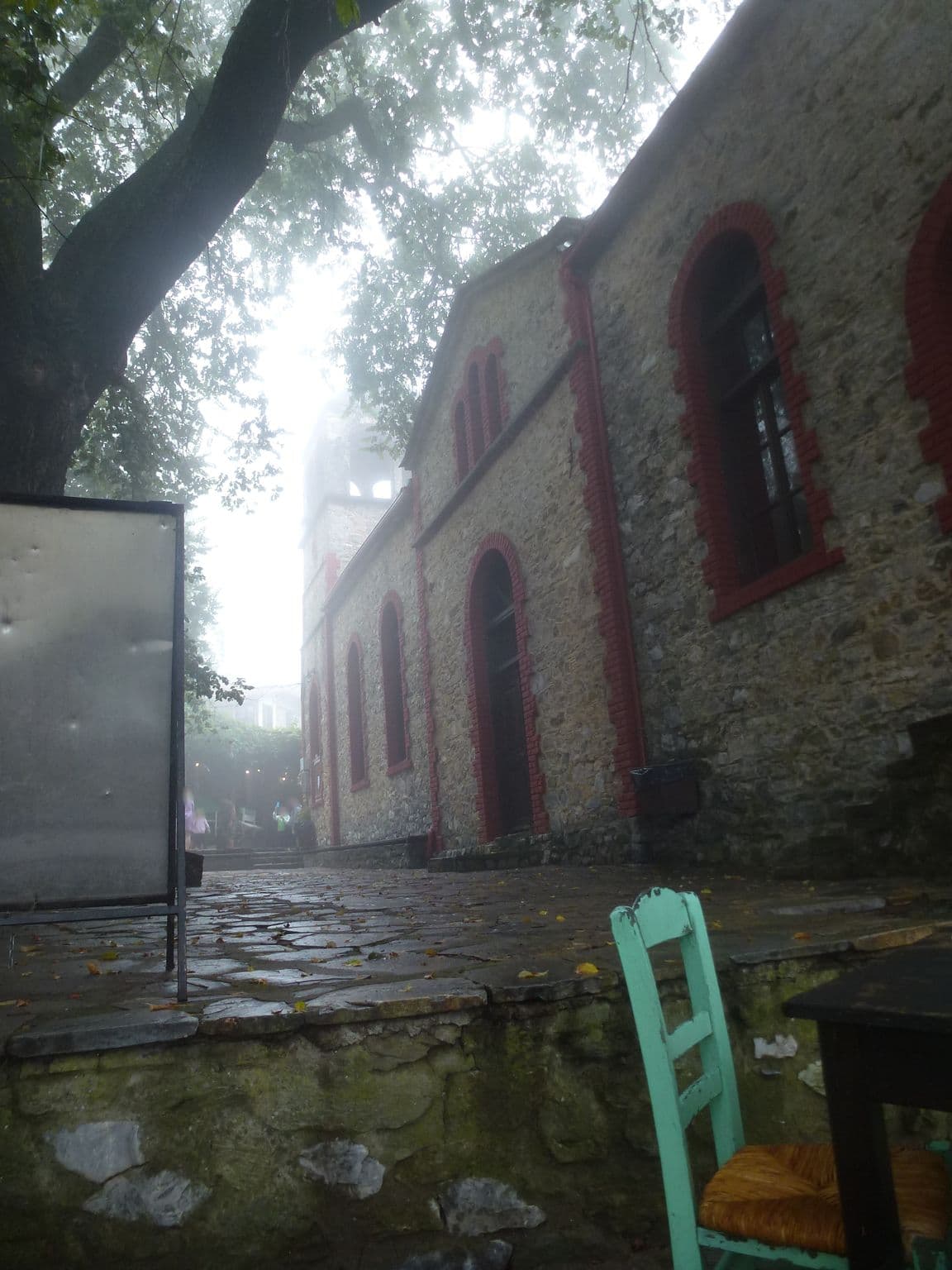 Street view near Afroditi - Χαλατση Τουριστικεσ Ξενοδοχιακεσ Επιχειρησεισ, Aigáni — © flugyflay (CC BY-SA · Mapillary)