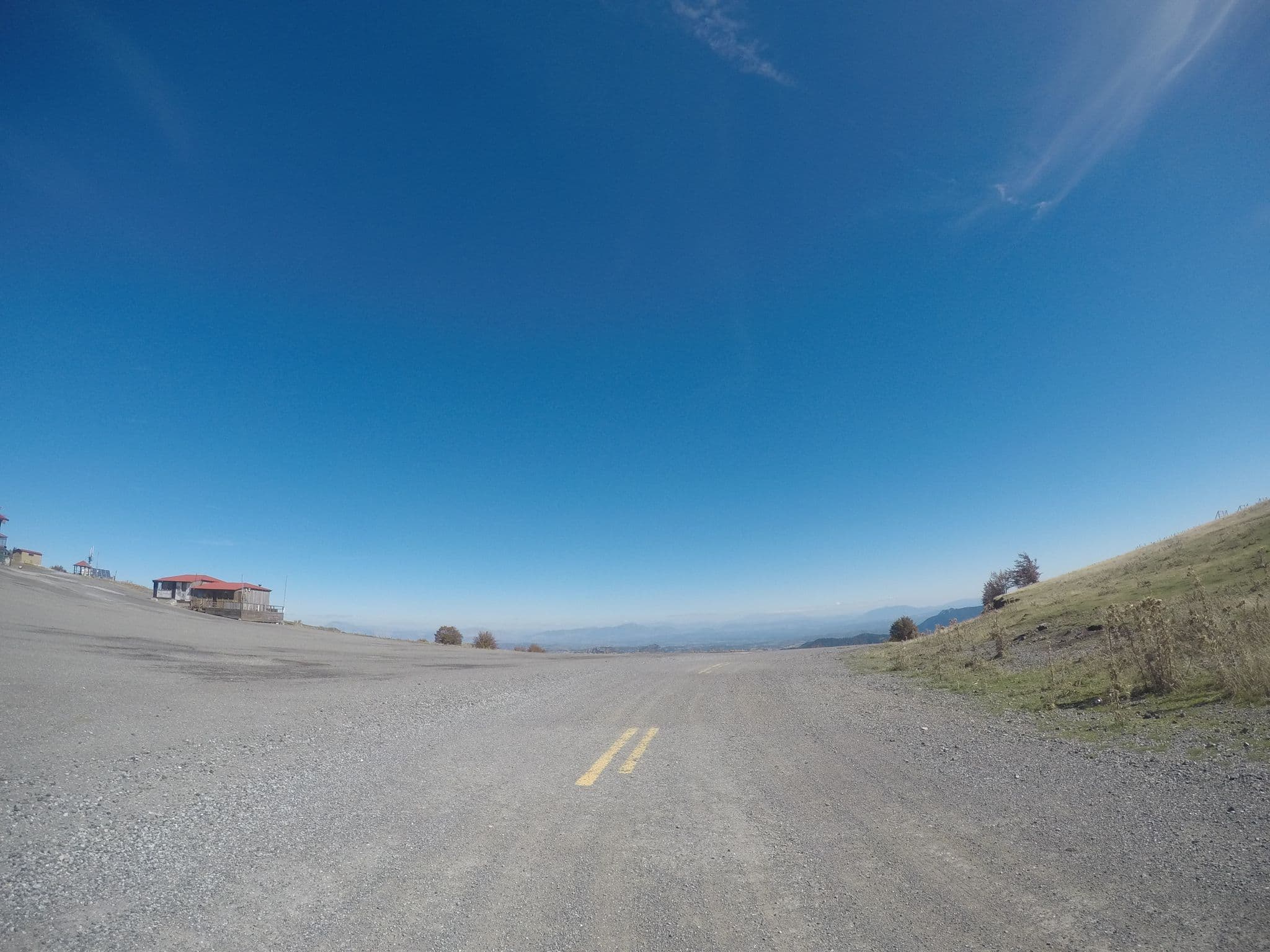 Street view near Σαλέ Δίστρατο, Zagorochória — © kobykarin (CC BY-SA · Mapillary)