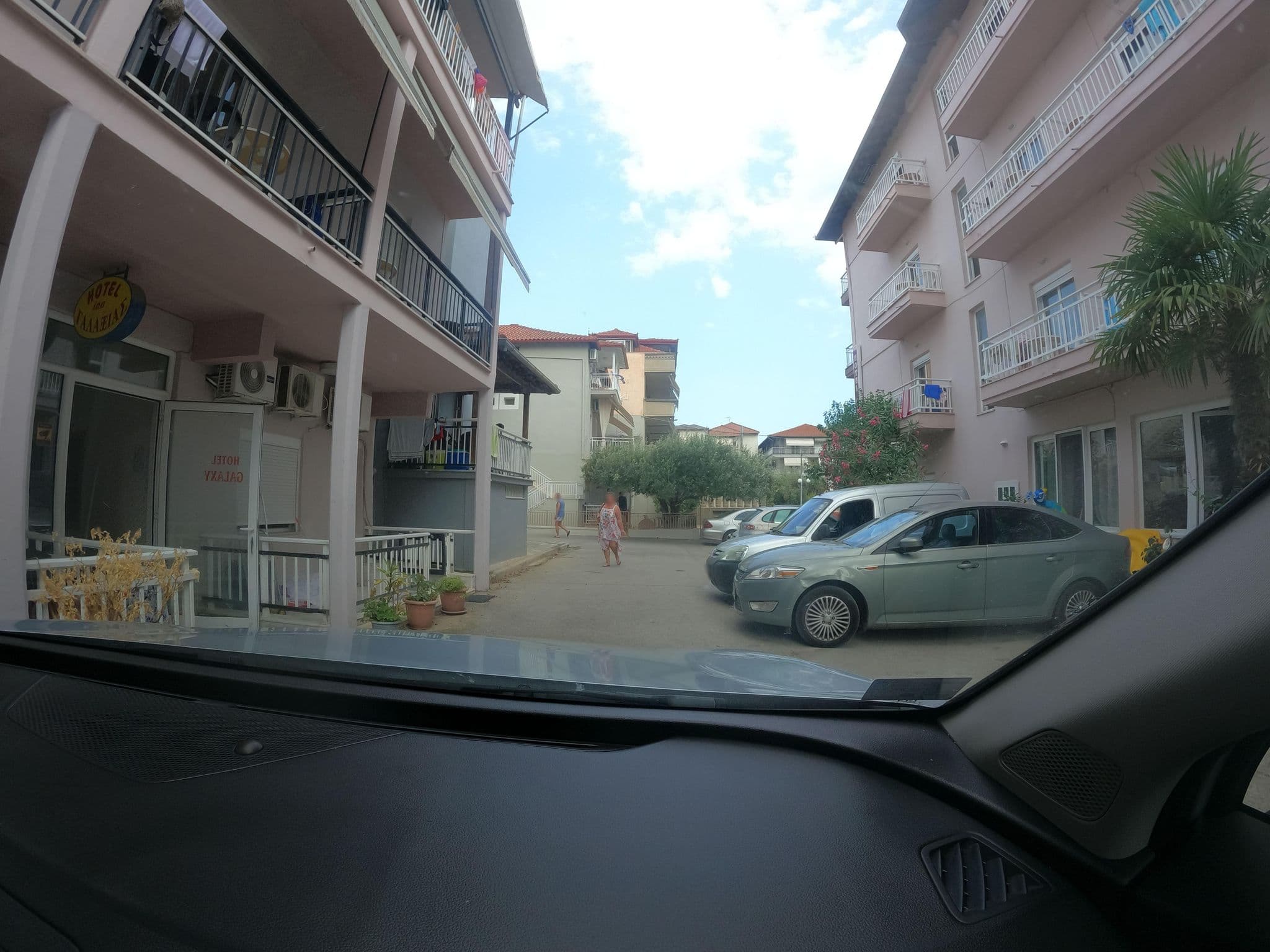 Street view near Hotel Galaxy, Leptokaryá — © borovac (CC BY-SA · Mapillary)