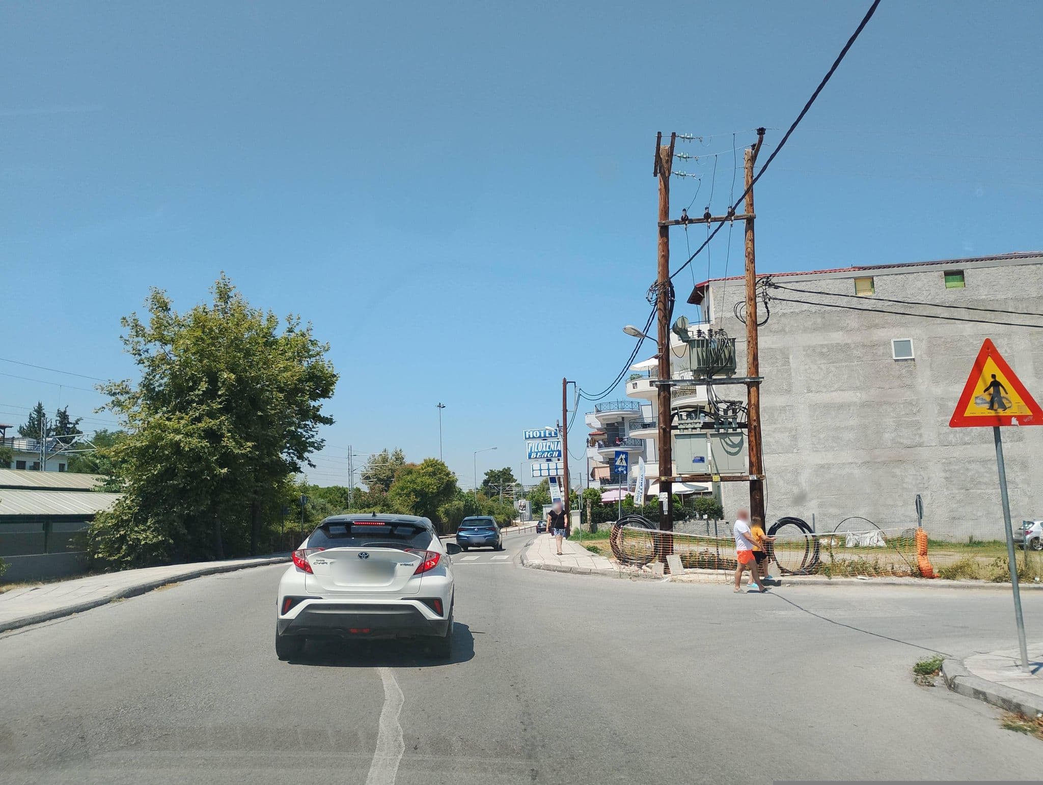 Street view near Hotel Gounos, Leptokaryá — © George_210 (CC BY-SA · Mapillary)