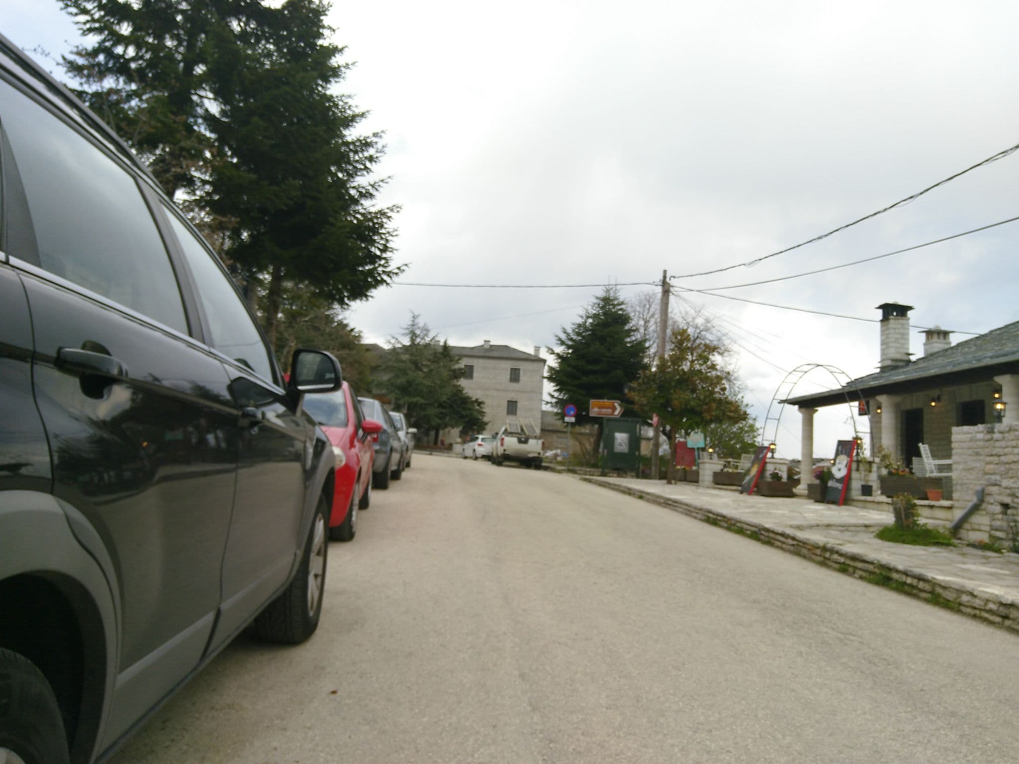 Street view near Αρχοντικό Ζαρκάδα, Zagorochória — © mortis (CC BY-SA · Mapillary)