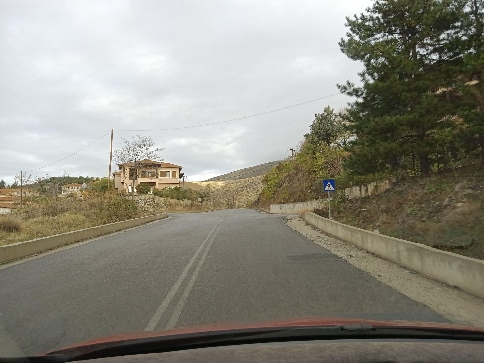 Street view near Iberis hotel, Siátista — © nglf (CC BY-SA · Mapillary)