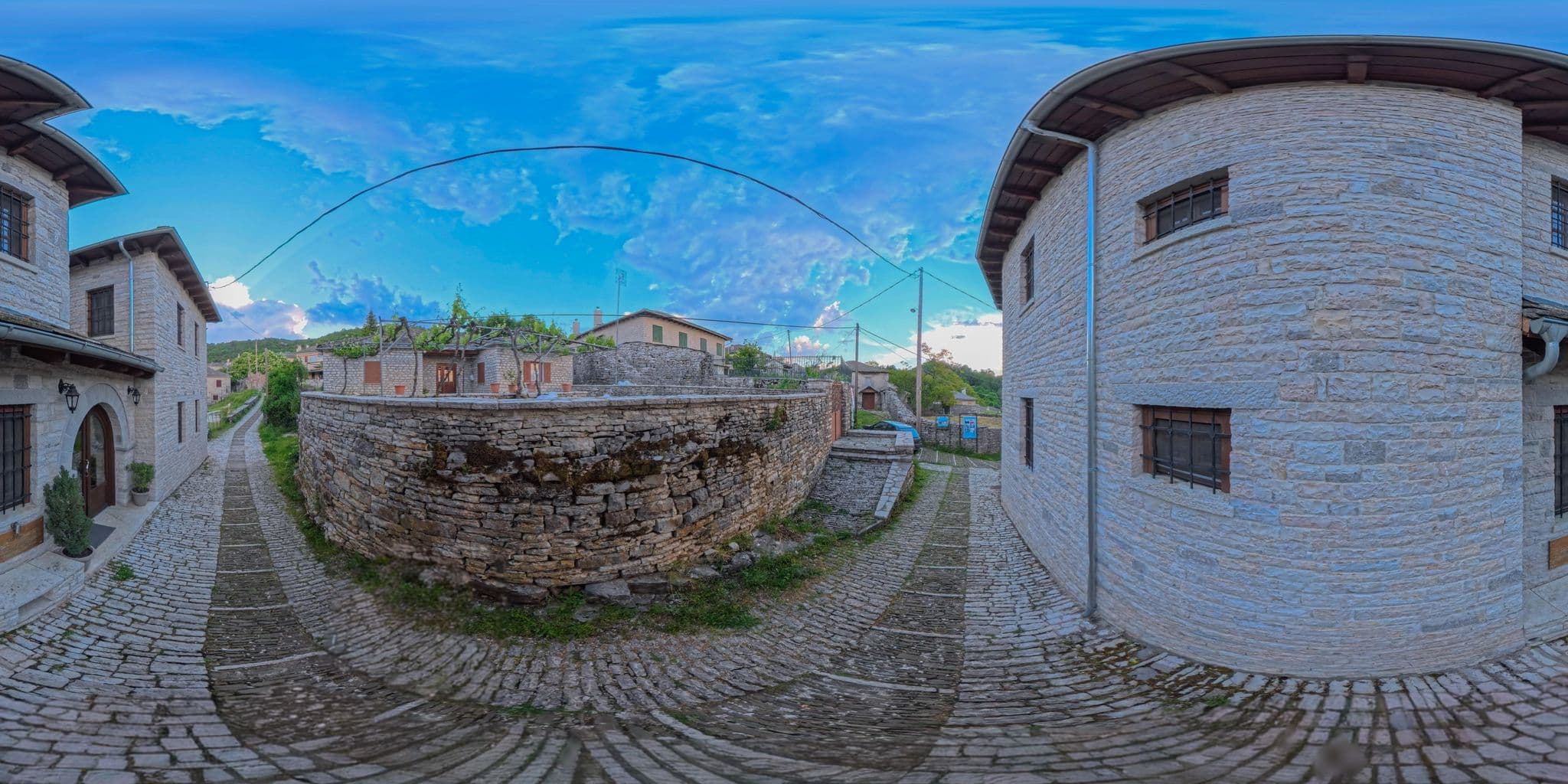 Street view near Ζαγοριου Φιλοξενια, Zagorochória — © algirdasc (CC BY-SA · Mapillary)