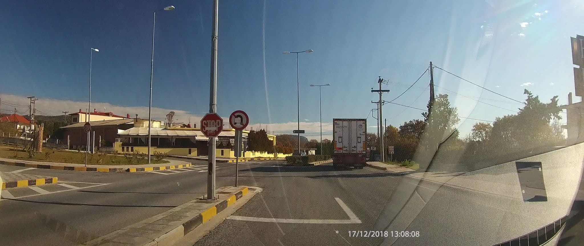 Street view near Panorama Hotel, Kalampáka — © healixx (CC BY-SA · Mapillary)