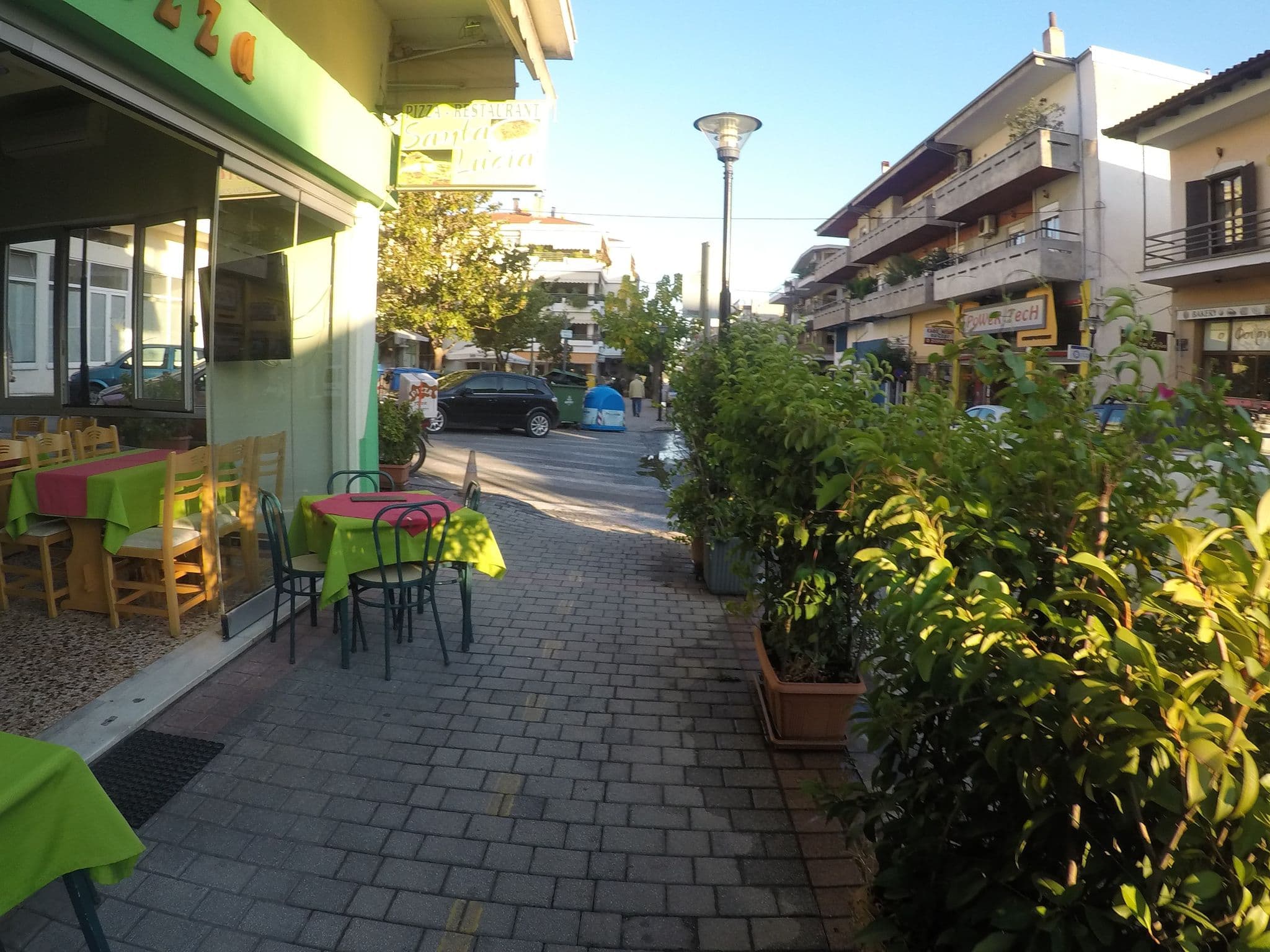 Street view near Αντωνιαδησ, Μ., Kalampáka — © chrisbeddow (CC BY-SA · Mapillary)