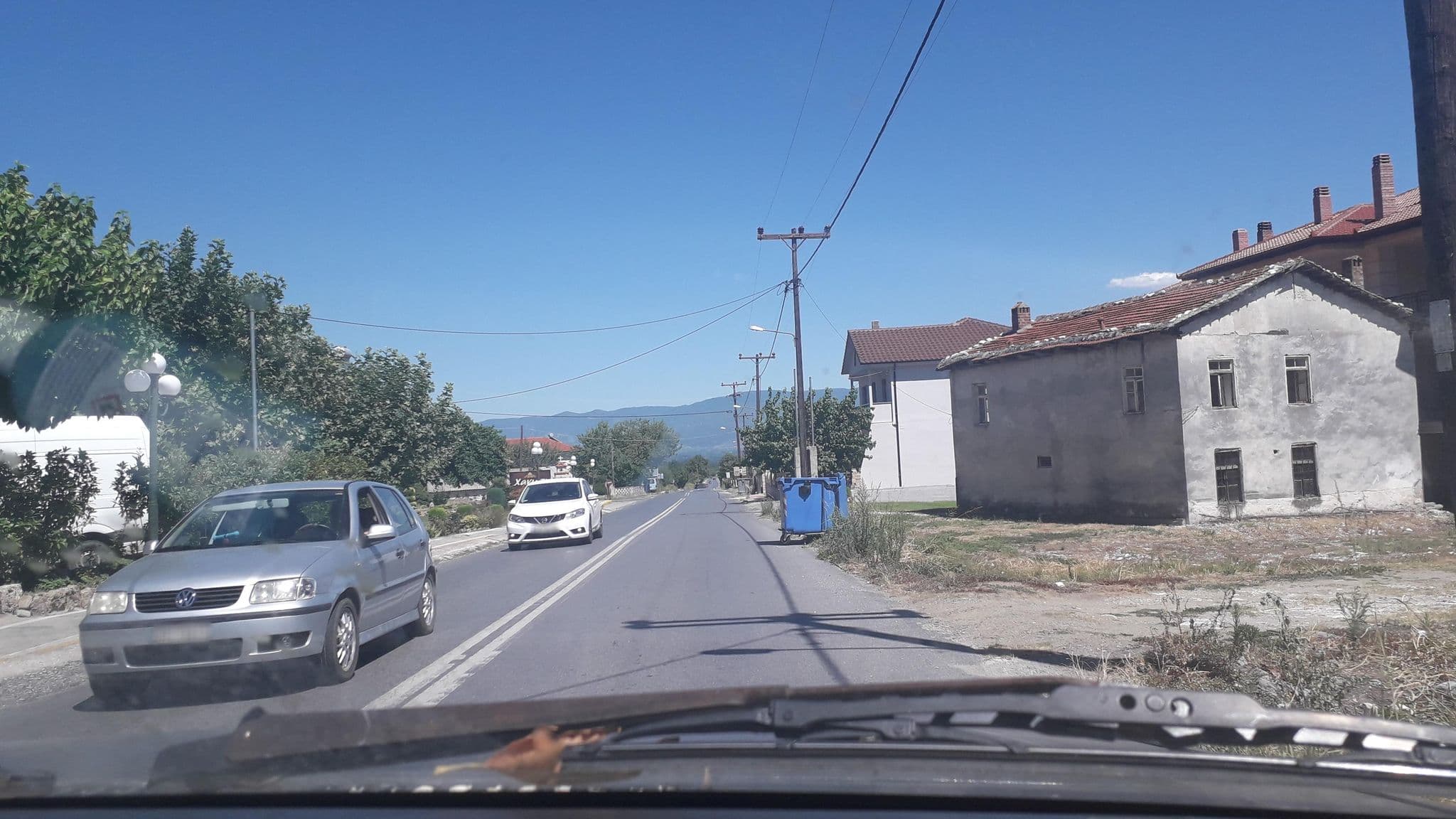Street view near Hotel Φιλιππειο, Polykárpi — © jte (CC BY-SA · Mapillary)
