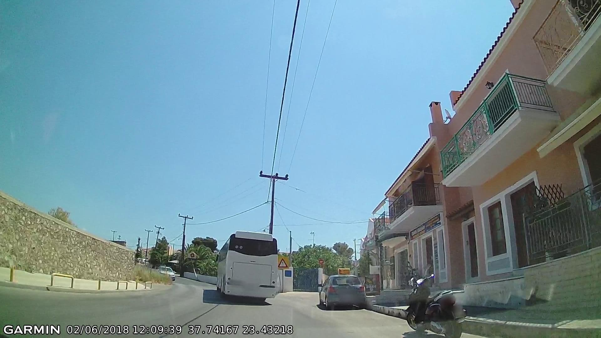 Street view near Ξενοδοχείο Μιράντα, Aegina — © pppetros (CC BY-SA · Mapillary)