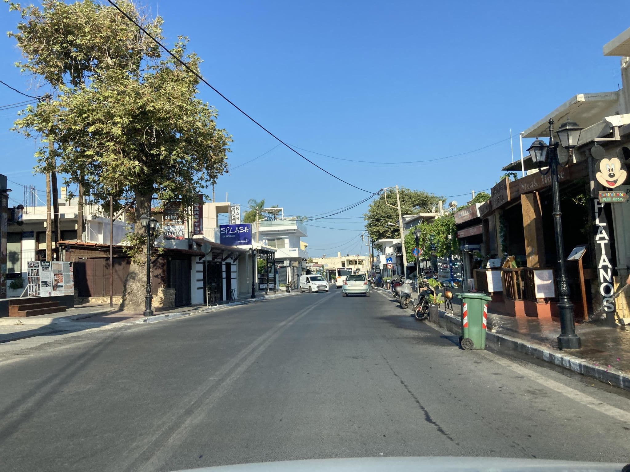 Street view near John Apartments, Galatás — © fod (CC BY-SA · Mapillary)