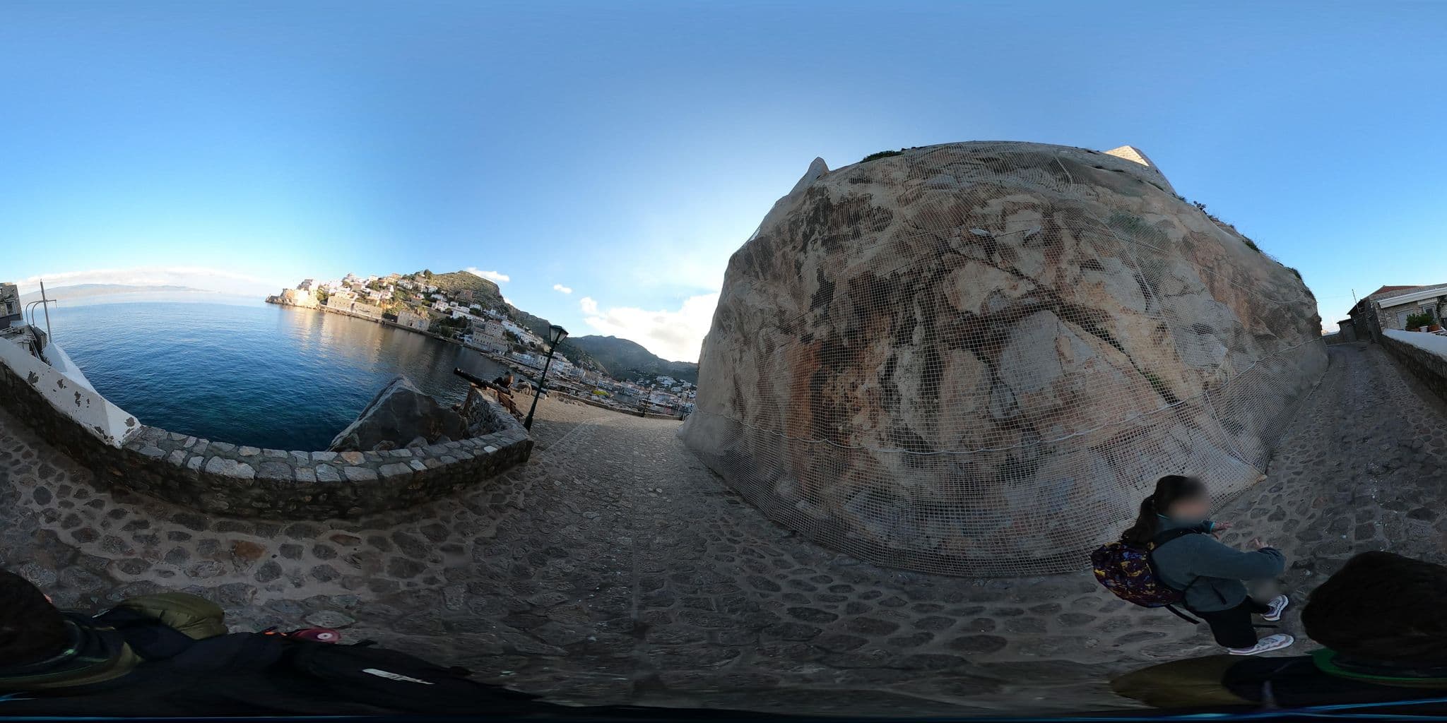 Street view near Hydrea, Ýdra — © thompsondt (CC BY-SA · Mapillary)