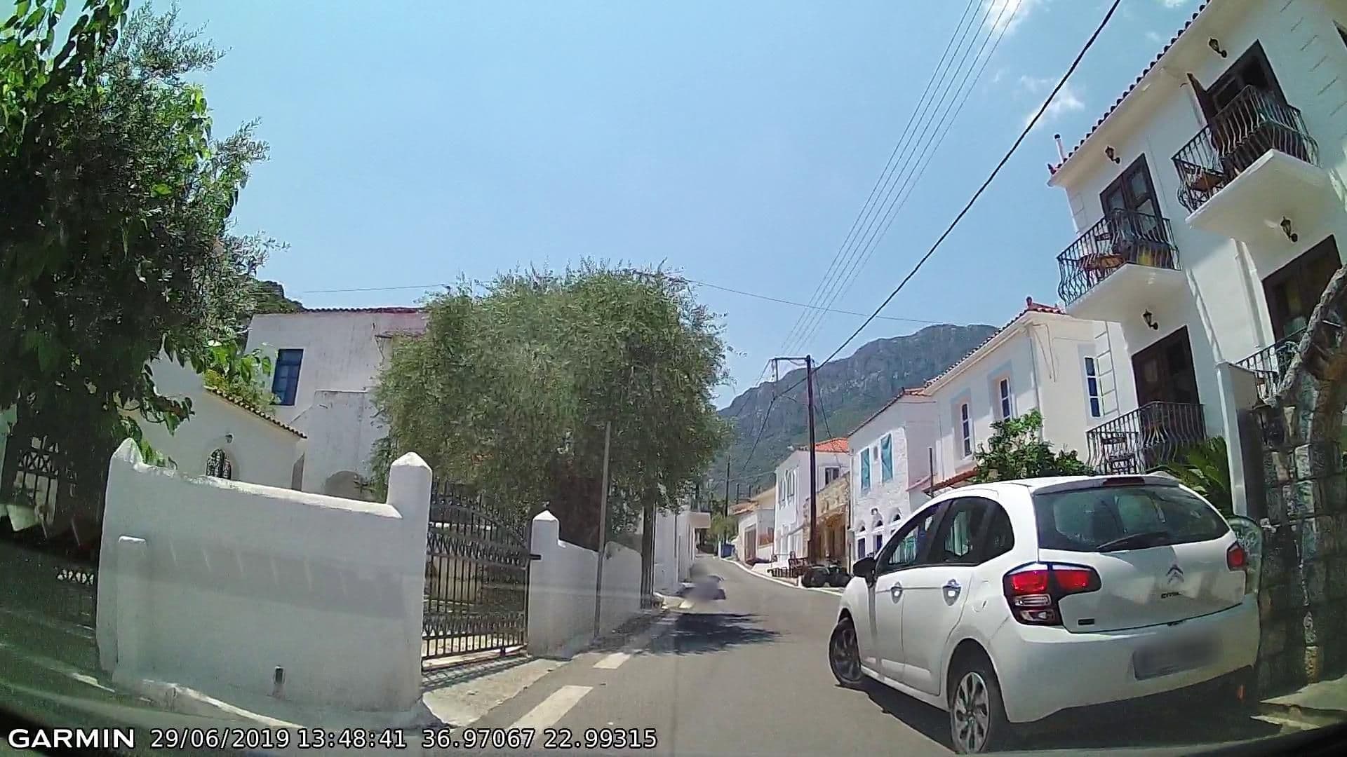 Street view near Paraliako Hotel Kyparissi, Moláoi — © pppetros (CC BY-SA · Mapillary)