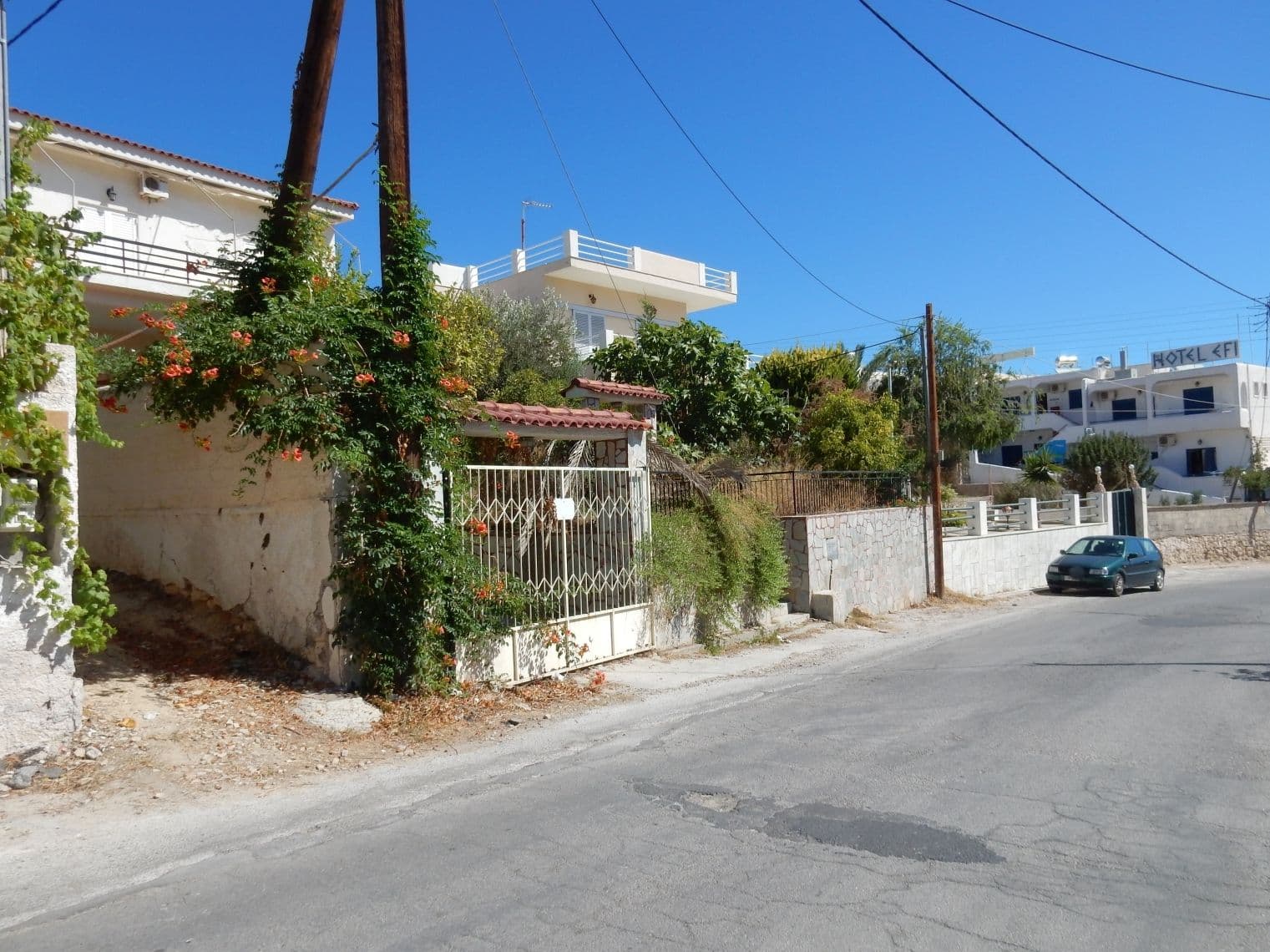 Street view near Aethrio guesthouse, Kypséli — © sarant (CC BY-SA · Mapillary)