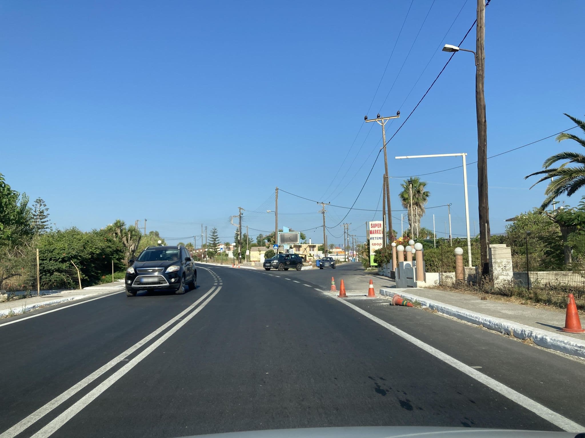 Street view near Venus Beach hotel, Galatás — © fod (CC BY-SA · Mapillary)