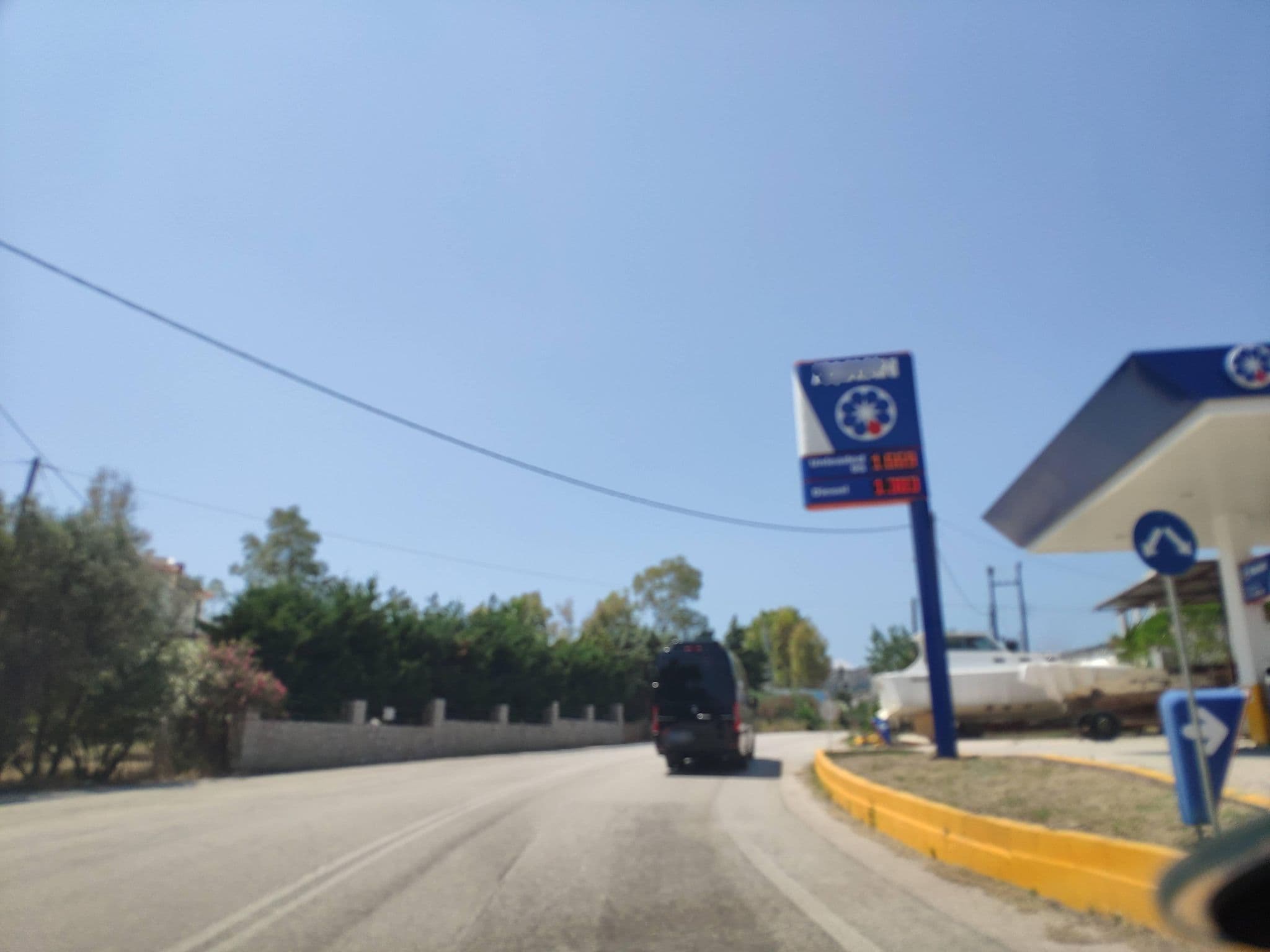 Street view near Danaides Bungalows, Asíni — © pppetros (CC BY-SA · Mapillary)