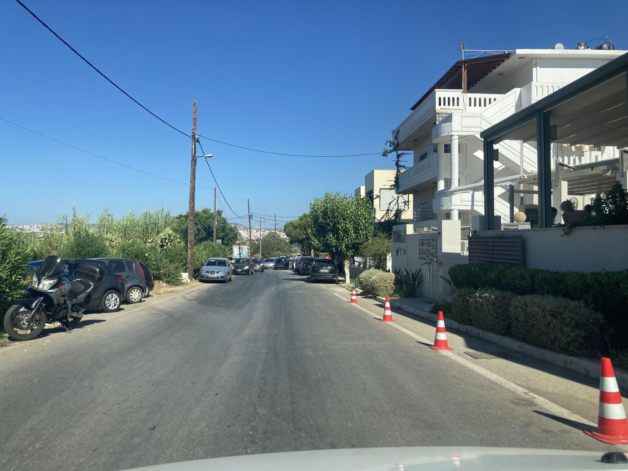 Street view near Forum Suites, Darátsos — © fod (CC BY-SA · Mapillary)