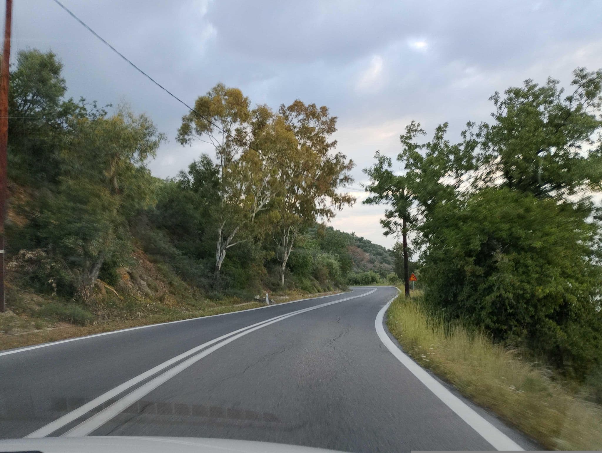 Street view near 2 Guesthouses, Leonídio — © George_210 (CC BY-SA · Mapillary)