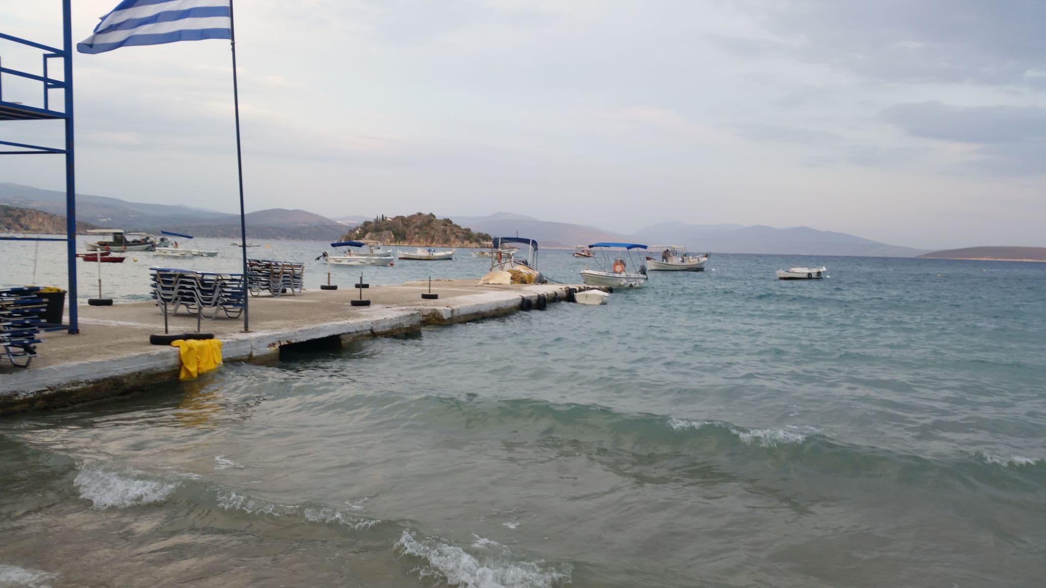 Street view near Hotel taverna ROMVI, Tolón — © elgaard (CC BY-SA · Mapillary)