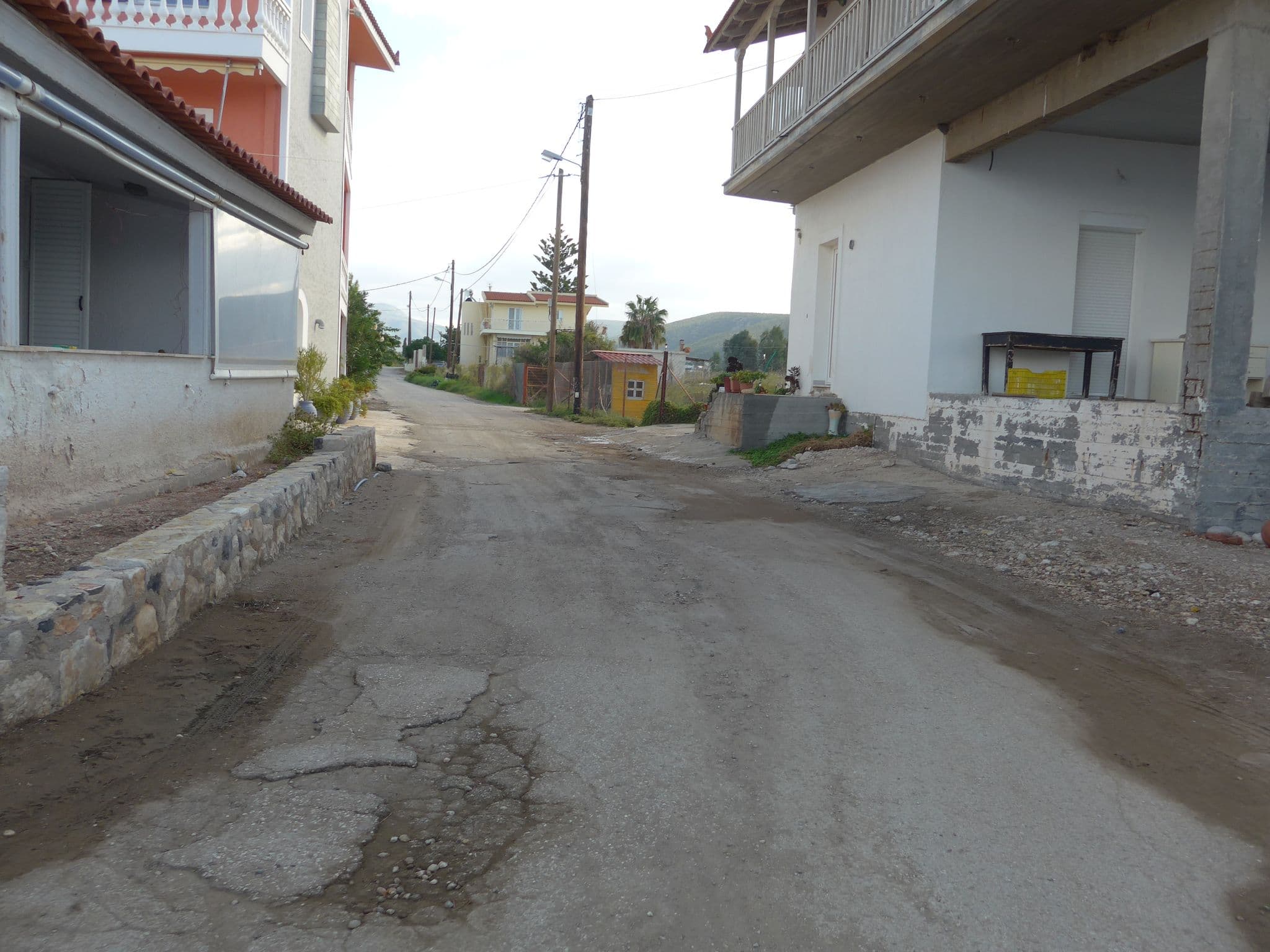 Street view near Soroviga's Resort & Appartments, Drépanon — © cemetno (CC BY-SA · Mapillary)
