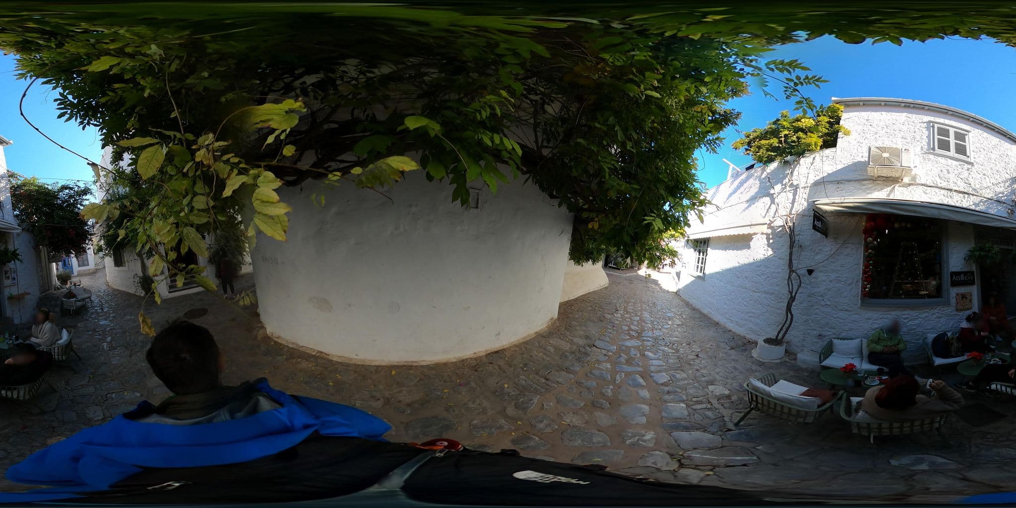Street view near Amarillis Hotel, Ýdra — © thompsondt (CC BY-SA · Mapillary)